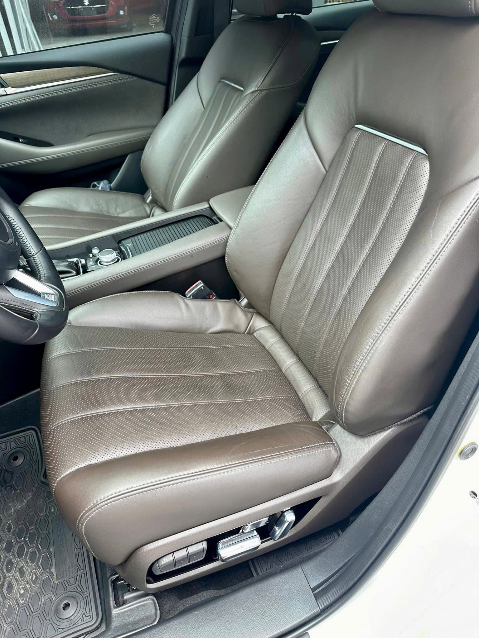 Bán Mazda Mazda 6 Signature Premium 2.5 AT năm sản xuất 2024, màu trắng, giá chỉ 719 triệu