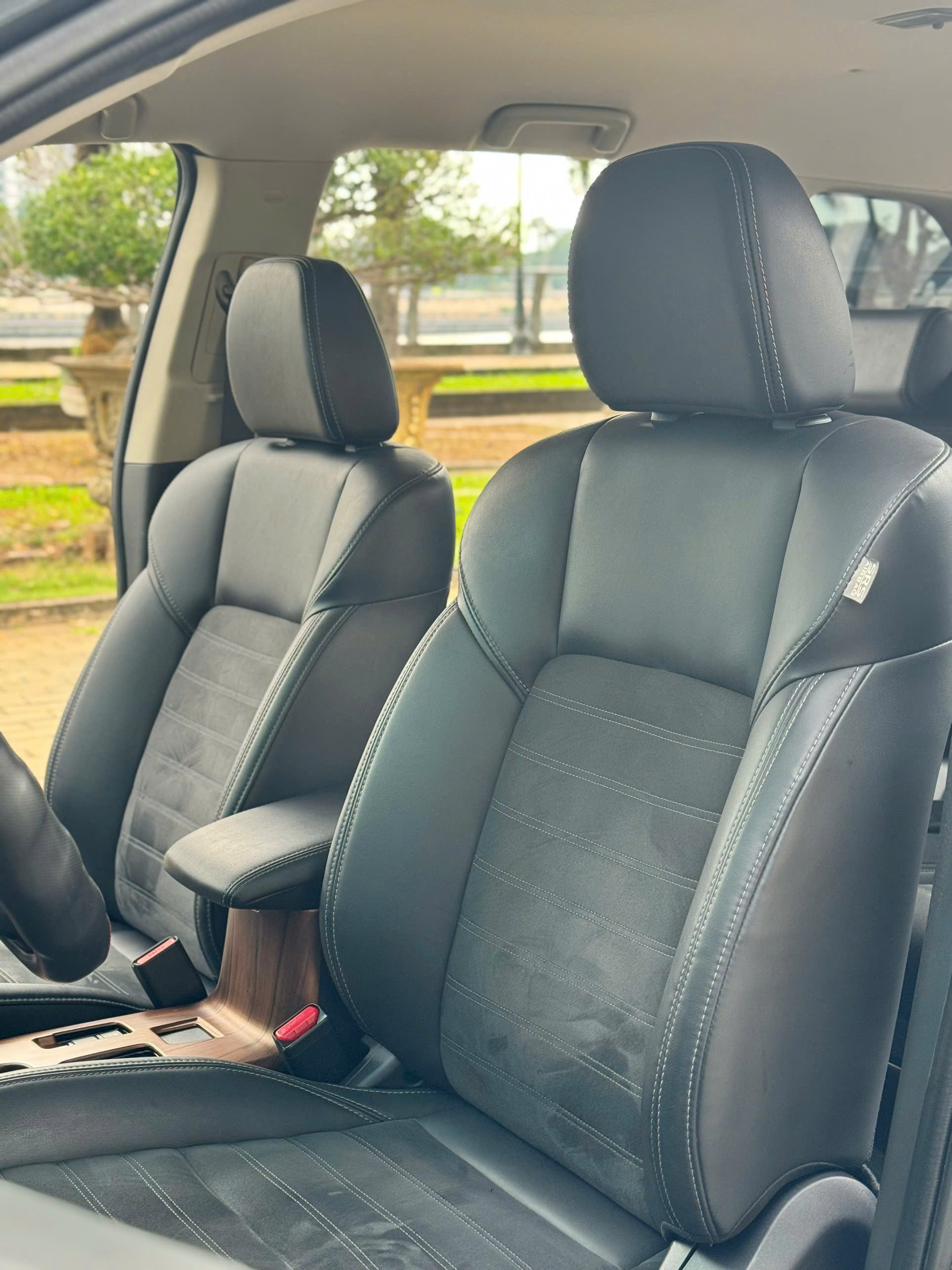 Bán Mitsubishi Outlander 2.0 CVT năm 2024, màu xám (ghi), giá chỉ 639 triệu