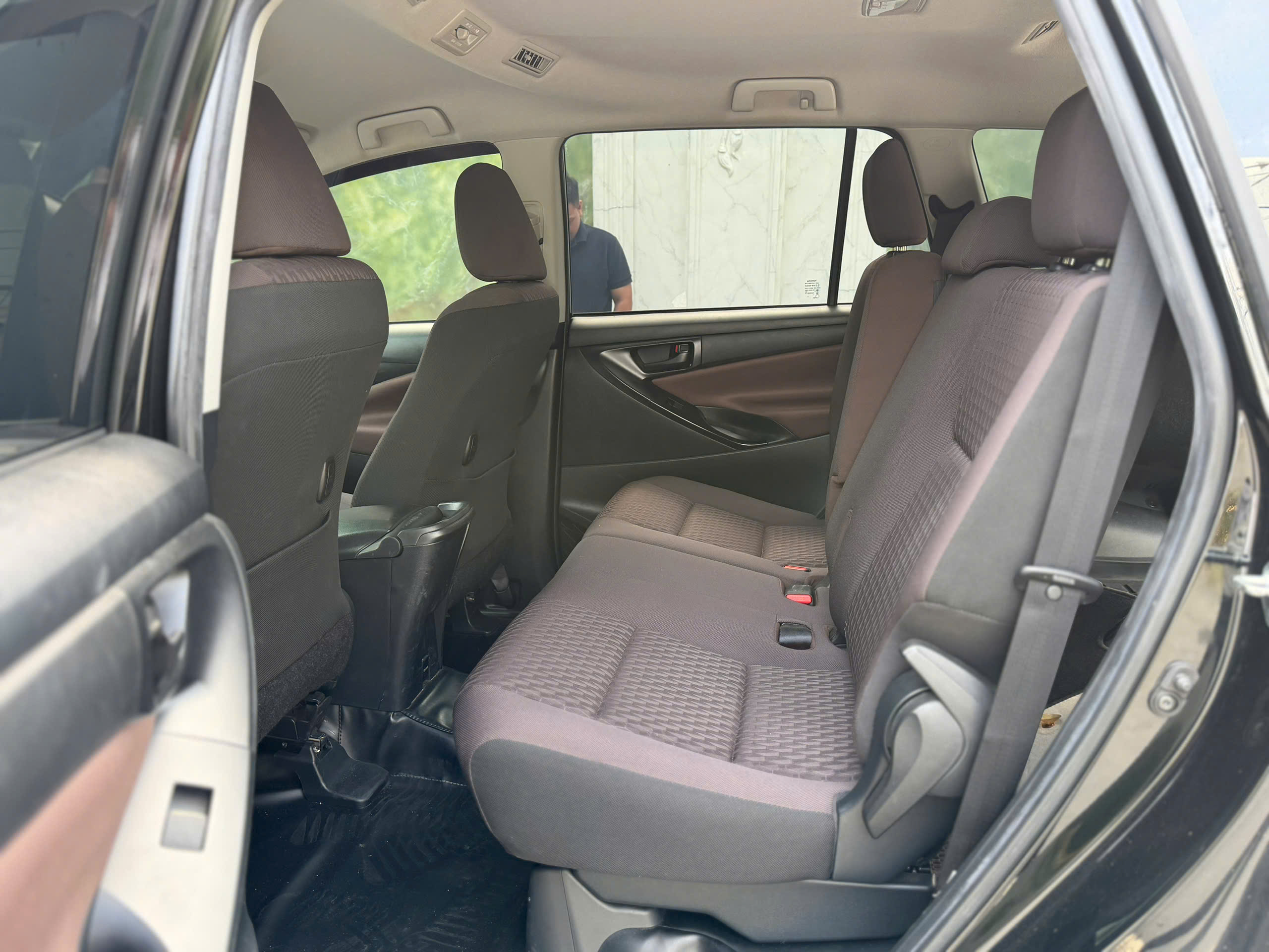 Bán Toyota Innova E 2.0 MT sản xuất 2022, màu đen, 499tr
