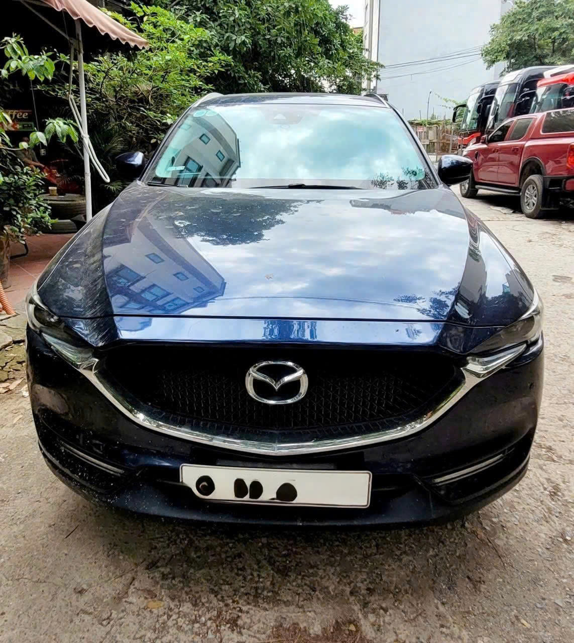 Nhà mình cần bán lại chiếc Mazda CX-5 Premium 2.0, mua từ đầu để đi lại gia đình, sử dụng rất giữ gìn.