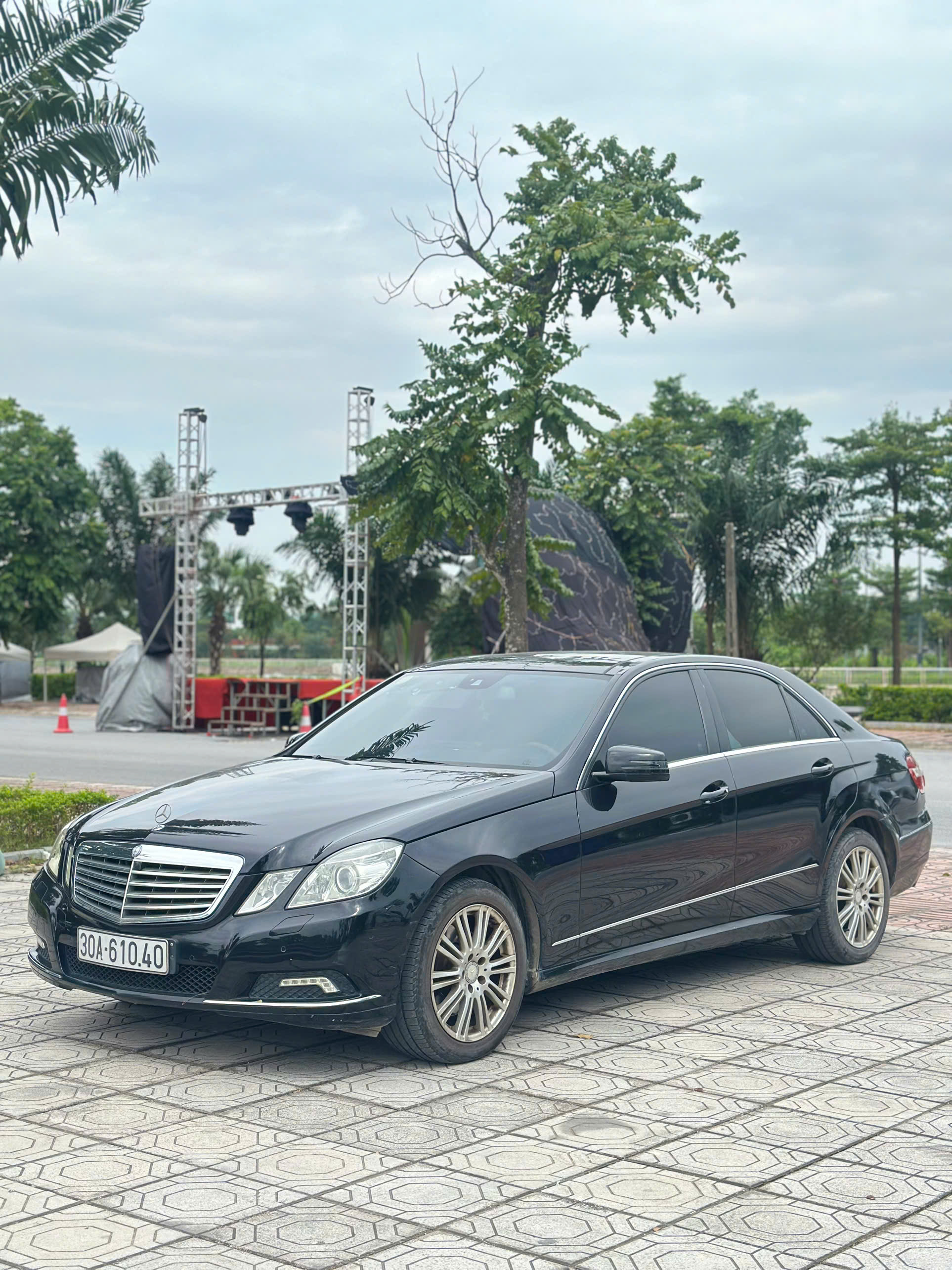 Xe Mercedes Benz E class E300 2010 - 255 Triệu