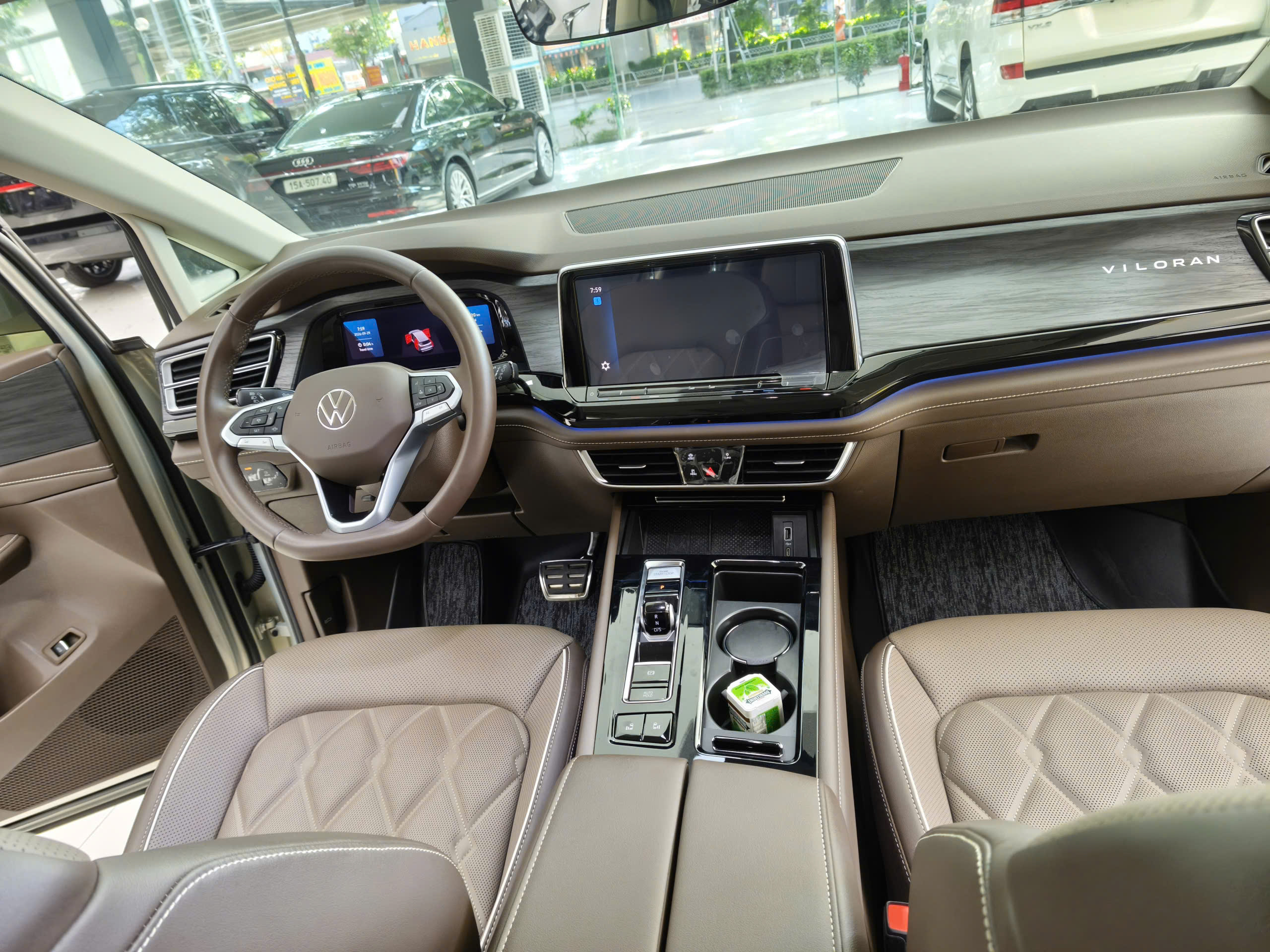 Bán xe Vilivolkswagen Viloran Luxury 2024 Xe Rất đẹp một chủ từ đầu. Sơn Zin cả xe