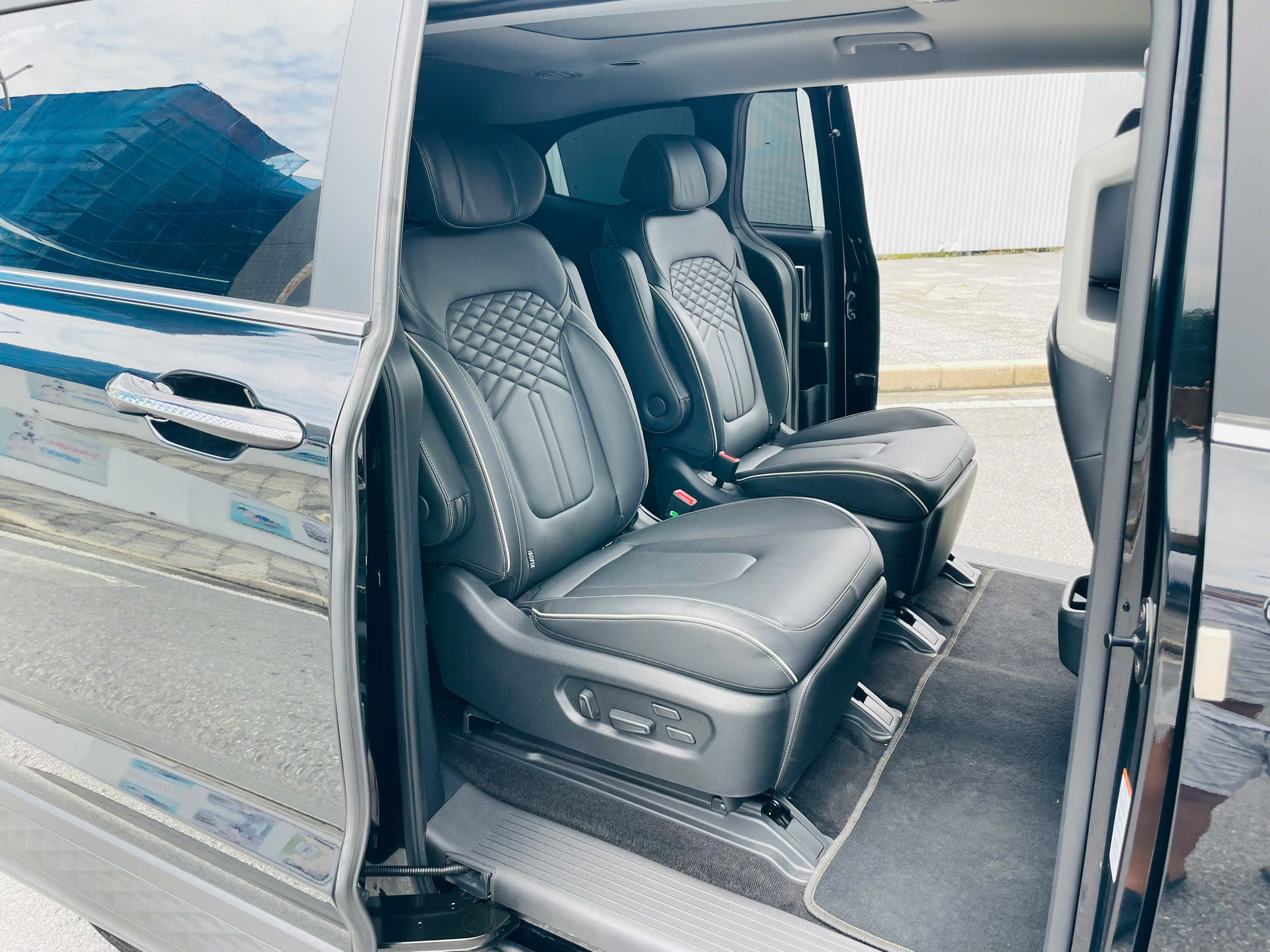 Hyundai CUSTIN 2.0T Premium sản xuất 2023 đ.ký 2024,chạy hơn 4v km