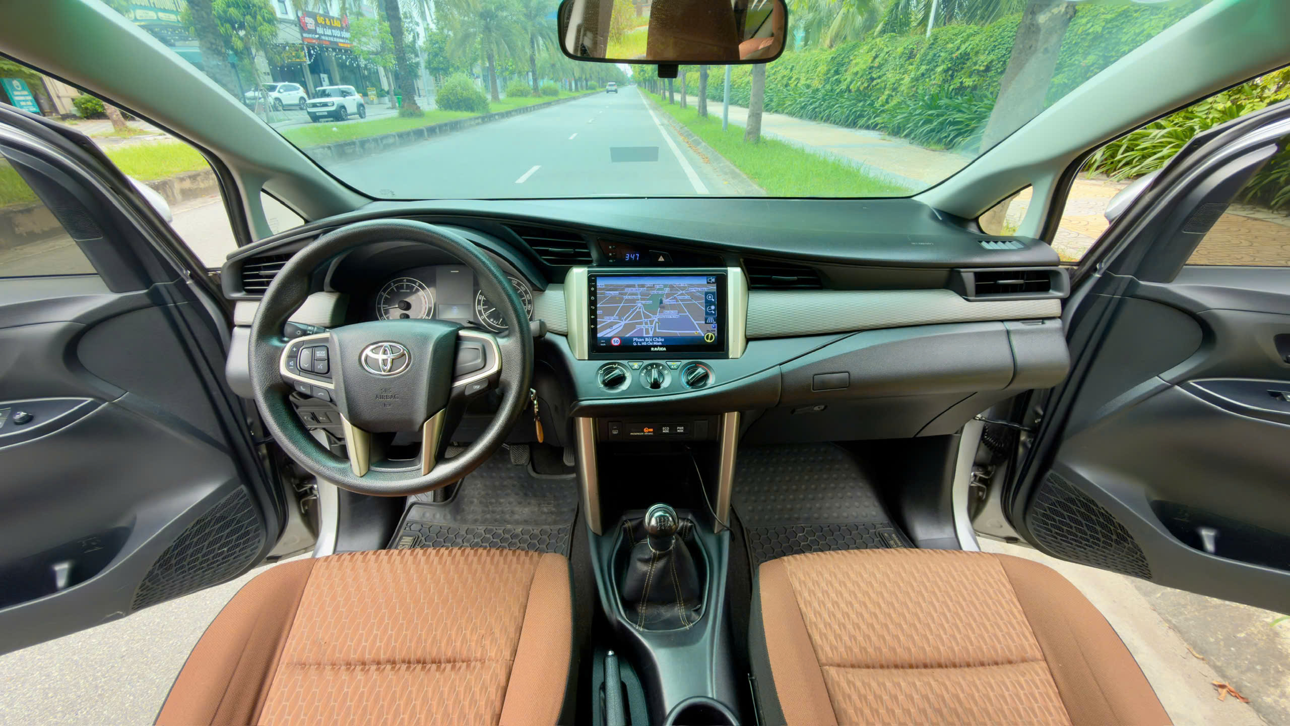 Cần bán Innova 2.0E MT