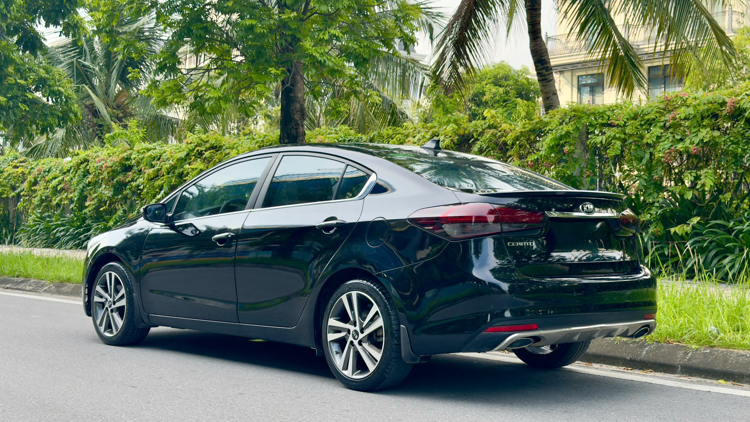 Cần bán Kia cerato 1.6 at
