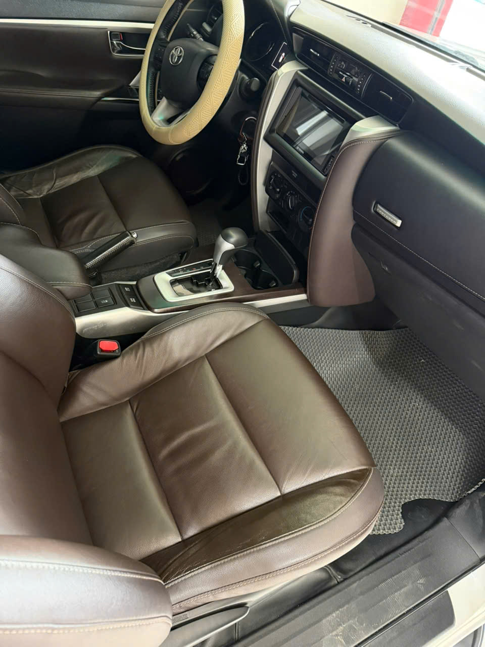 TOYOTA FORTUNER 2019 MÁY DẦU – CHỦ THỨ 2 – ODO 12 VẠN KM – 695 TRIỆU