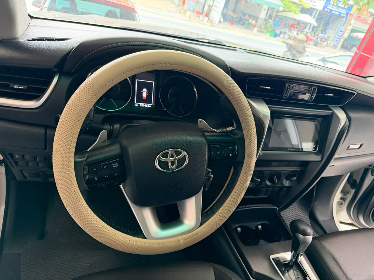 TOYOTA FORTUNER 2019 MÁY DẦU – CHỦ THỨ 2 – ODO 12 VẠN KM – 695 TRIỆU