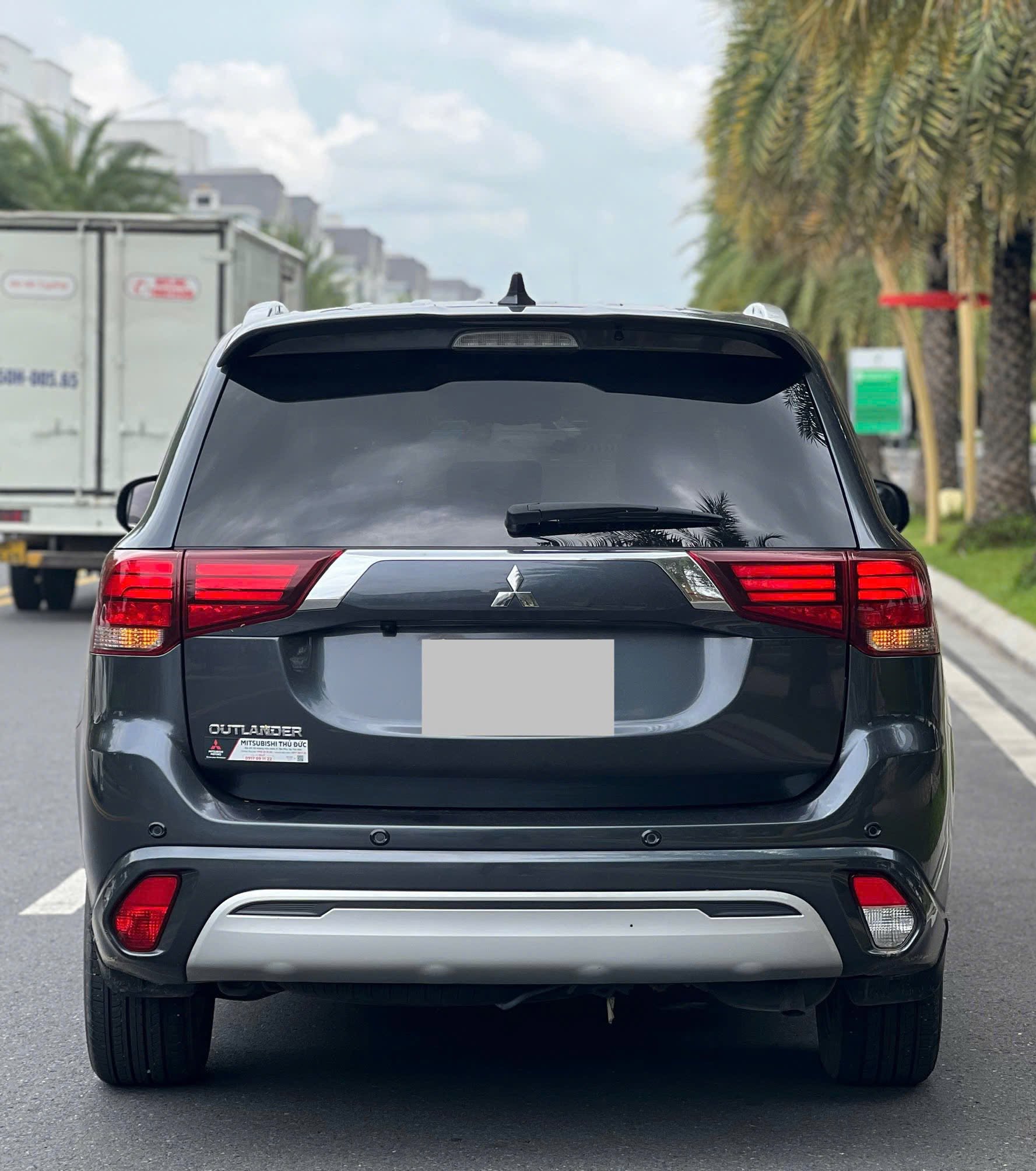 Bán Mitsubishi Outlander 2.0 CVT năm 2024, màu xám (ghi), giá chỉ 639 triệu