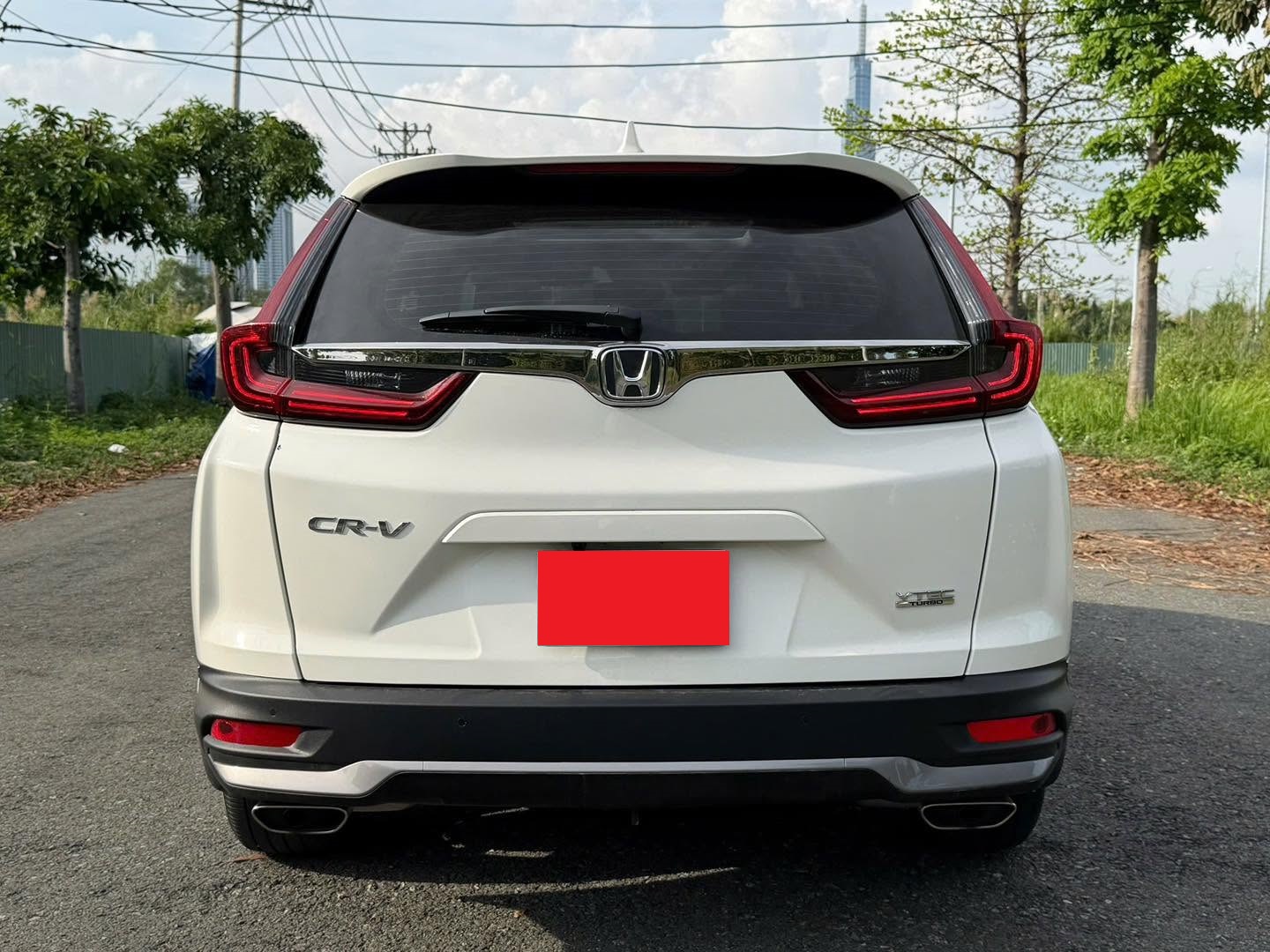 Bán Honda CR V L sản xuất năm 2023, màu trắng, giá chỉ 879 triệu