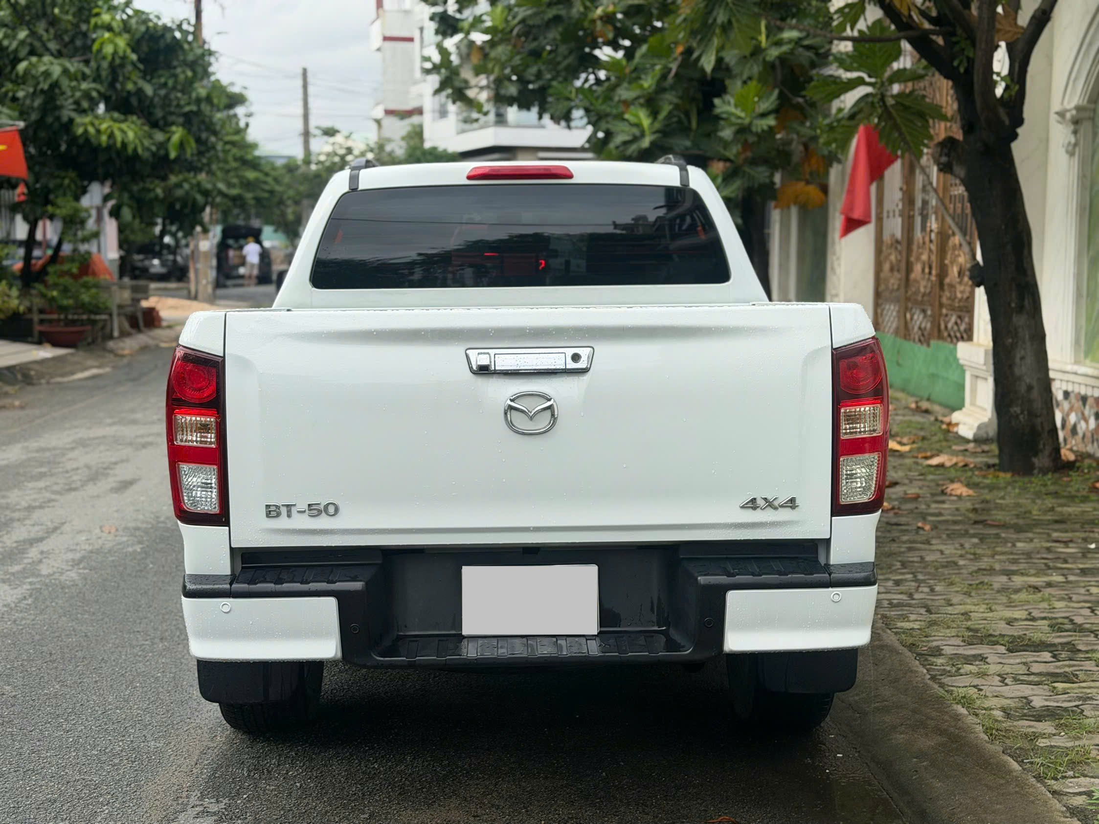 Cần bán xe Mazda Mazda BT 50 Premium 1.9L 4x4 AT sản xuất năm 2021, màu trắng, nhập khẩu giá cạnh tranh