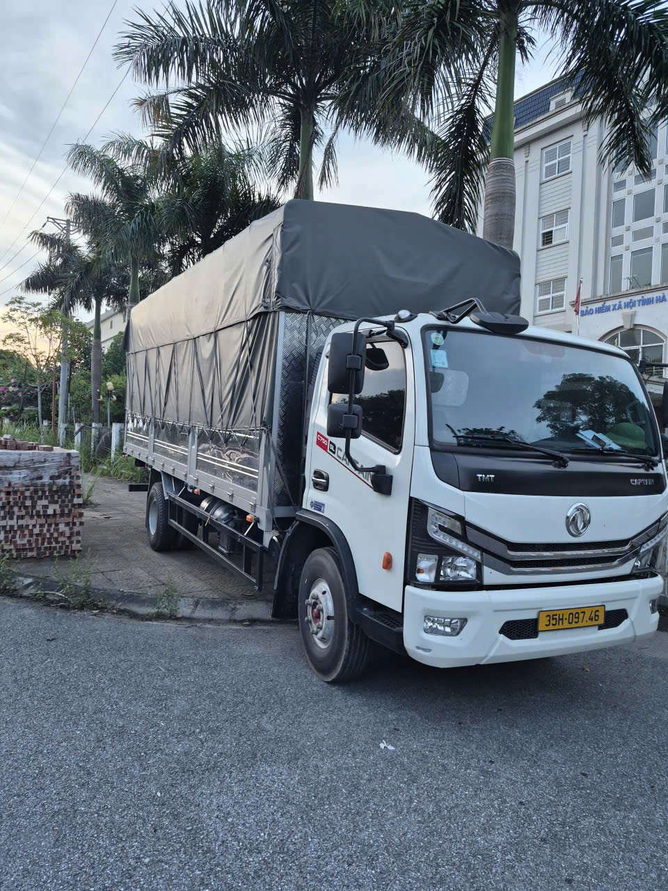 XE TẢI CÓ MUI TMT – SẢN XUẤT 2026