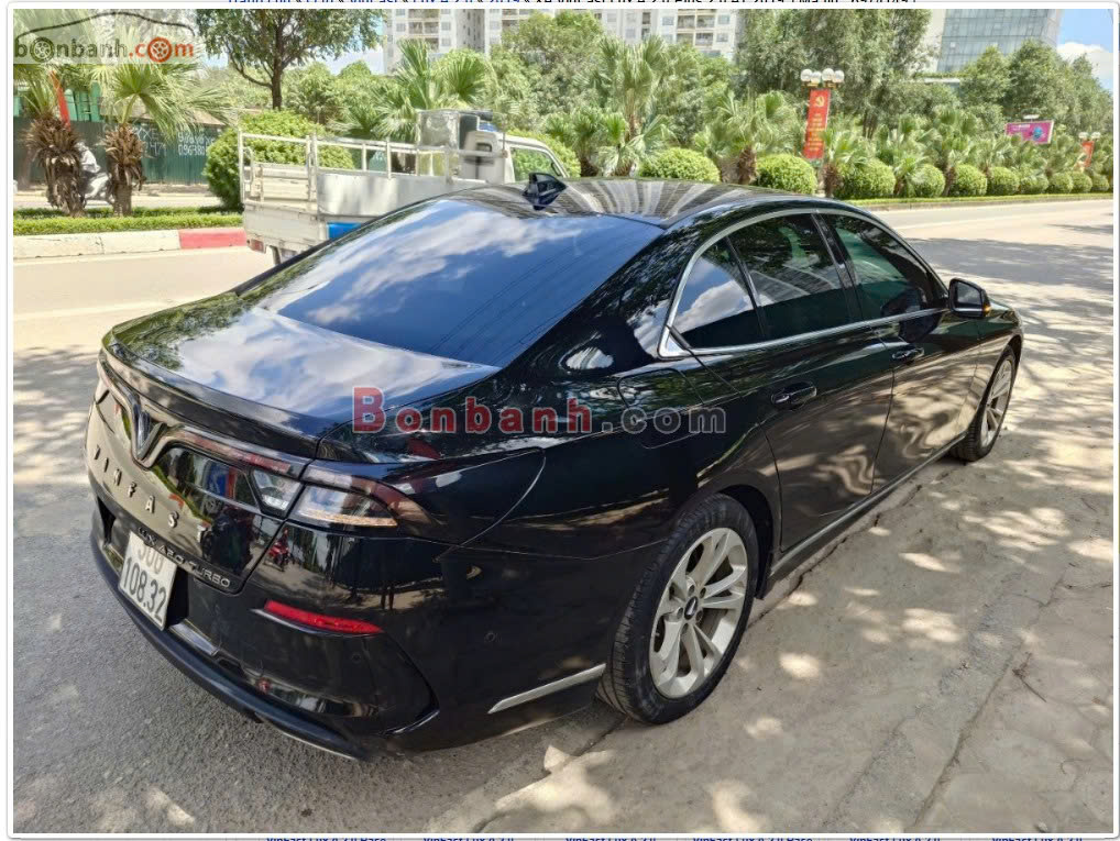 Xe VinFast Lux A 2.0 Plus 2.0 AT 2019 - 400 Triệu