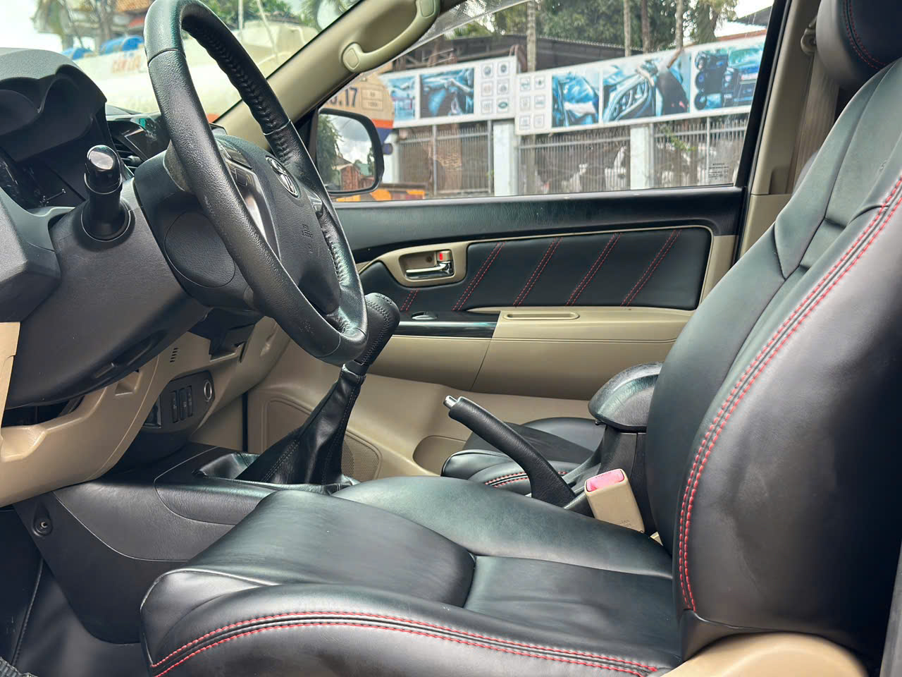 TOYOTA FORTUNER 2016 – MÁY DẦU 2.5 MT (SỐ SÀN)