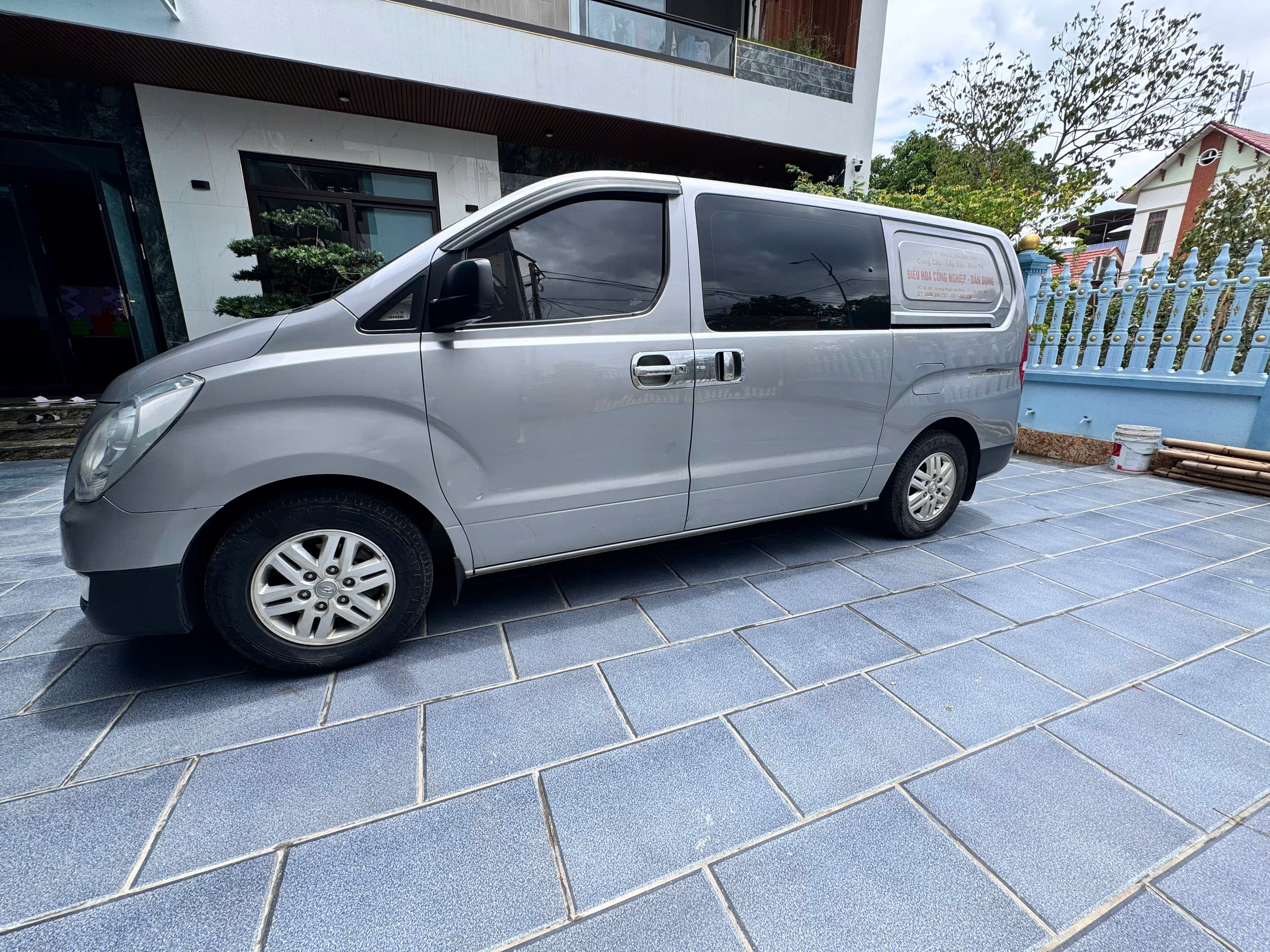 BÁN XE TẢI VAN HYUNDAI – SẢN XUẤT 2016
