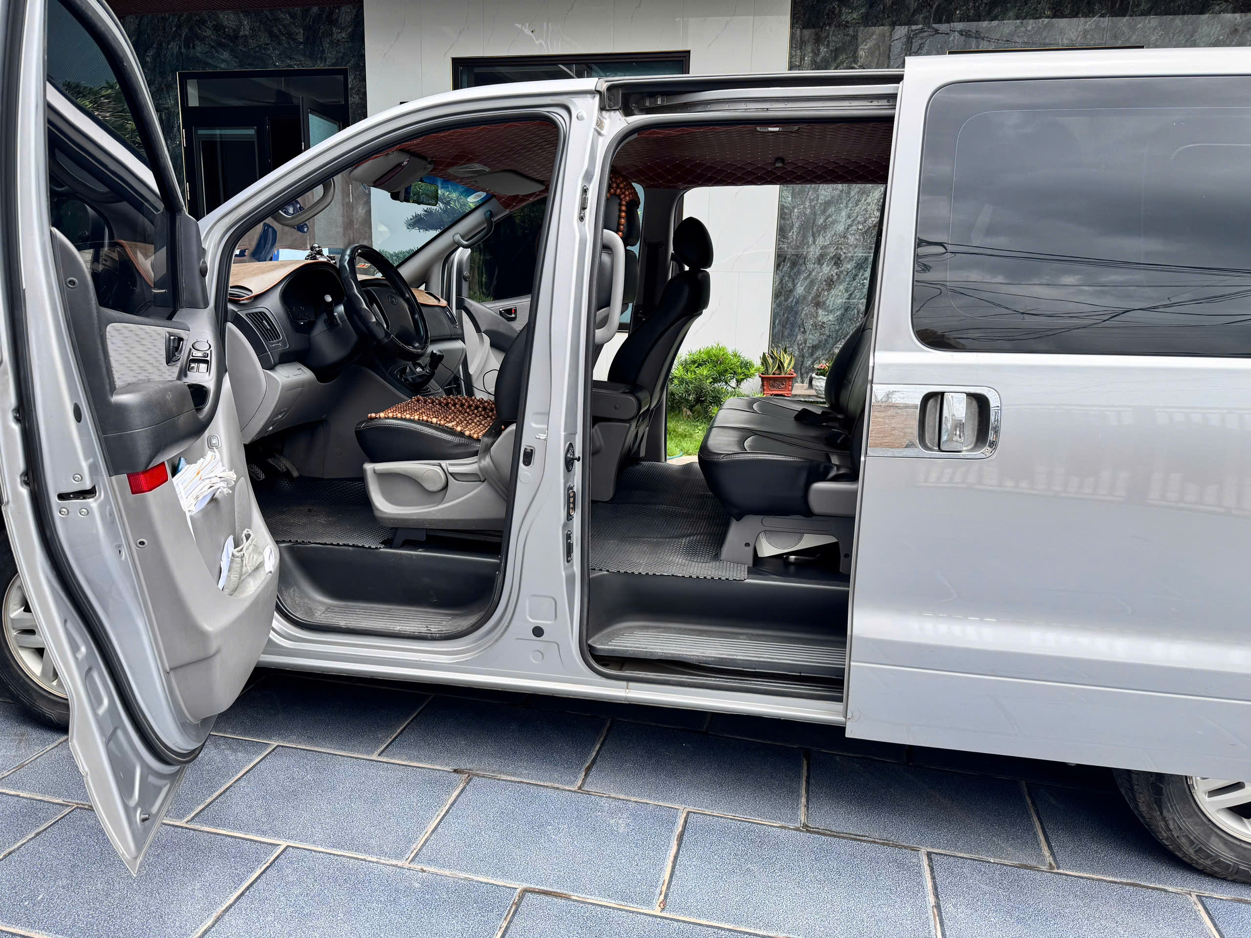 BÁN XE TẢI VAN HYUNDAI – SẢN XUẤT 2016