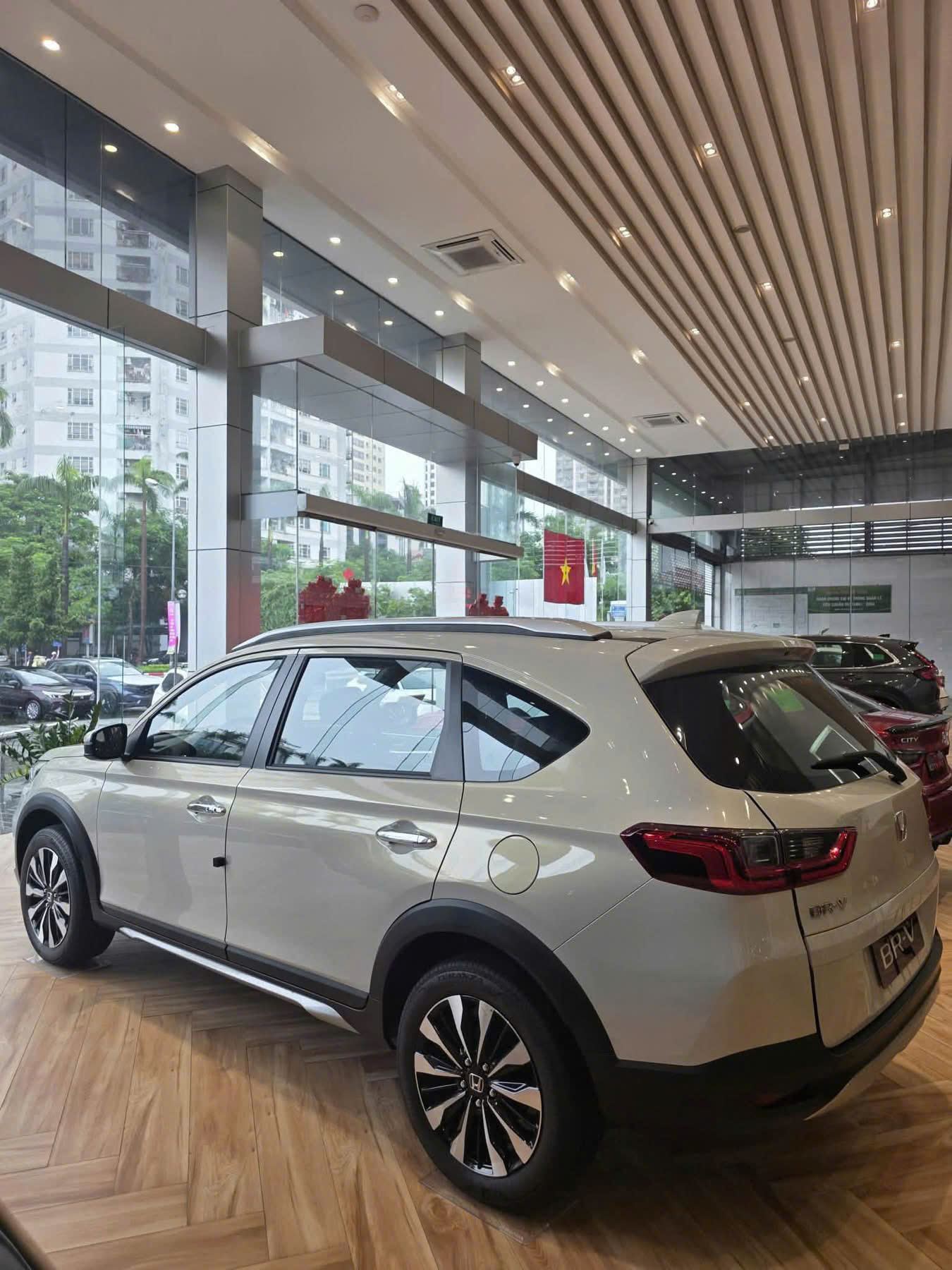 HONDA BR-V – SUV 7 CHỖ, GIÁ ĐANG CỰC TỐT!