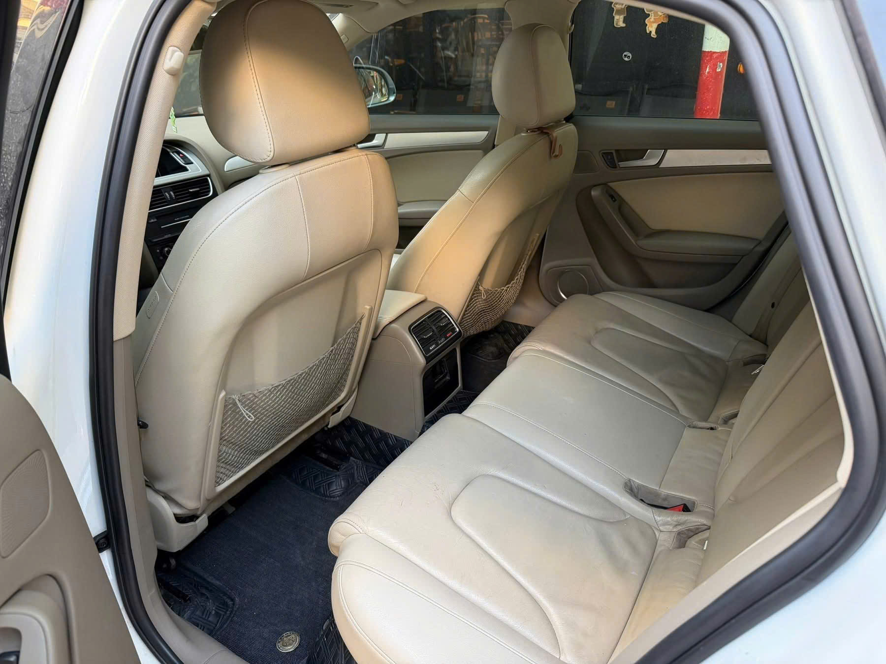 AUDI A4 2010 – ĐĂNG KÝ 2011 – 2.0 2 CẦU – 230 TRIỆU