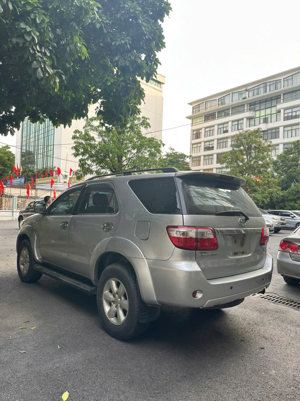FORTUNER 2011 – STD 2 CẦU – GIÁ CHỈ 270 TRIỆU