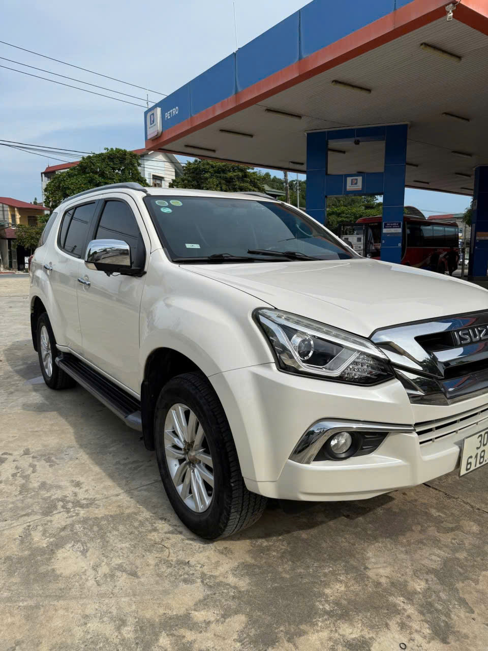 ISUZU MU-X BLUE POWER 2019 – ĐĂNG KÝ 2020 – 1 CHỦ TỪ ĐẦU – ODO 7 VẠN KM