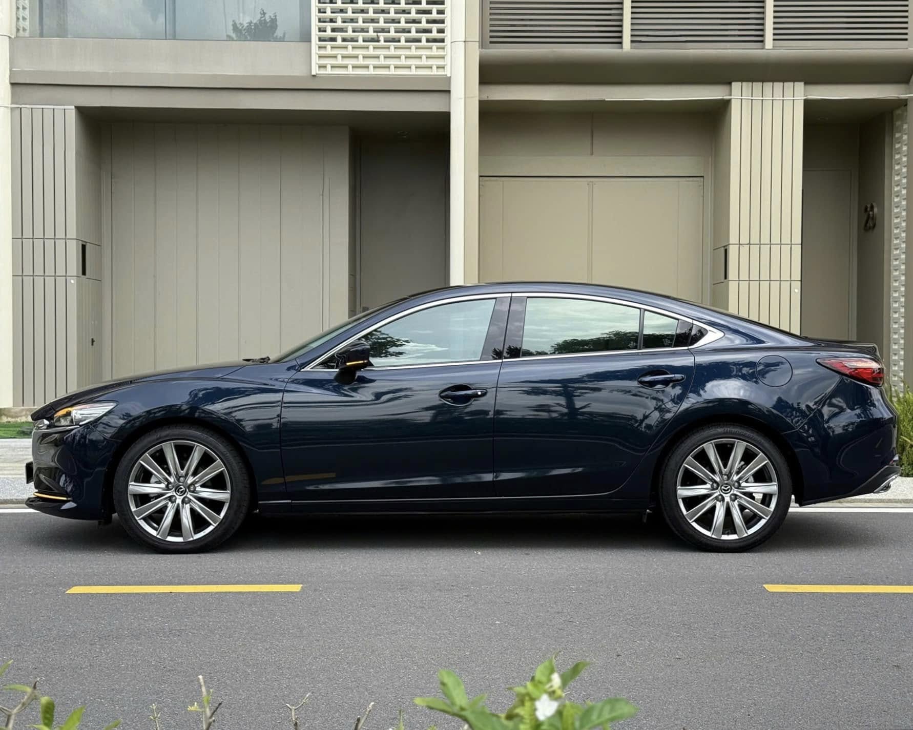 Bán Mazda Mazda 6 Premium 2.0 AT TCCC năm sản xuất 2023, màu xanh, 650tr