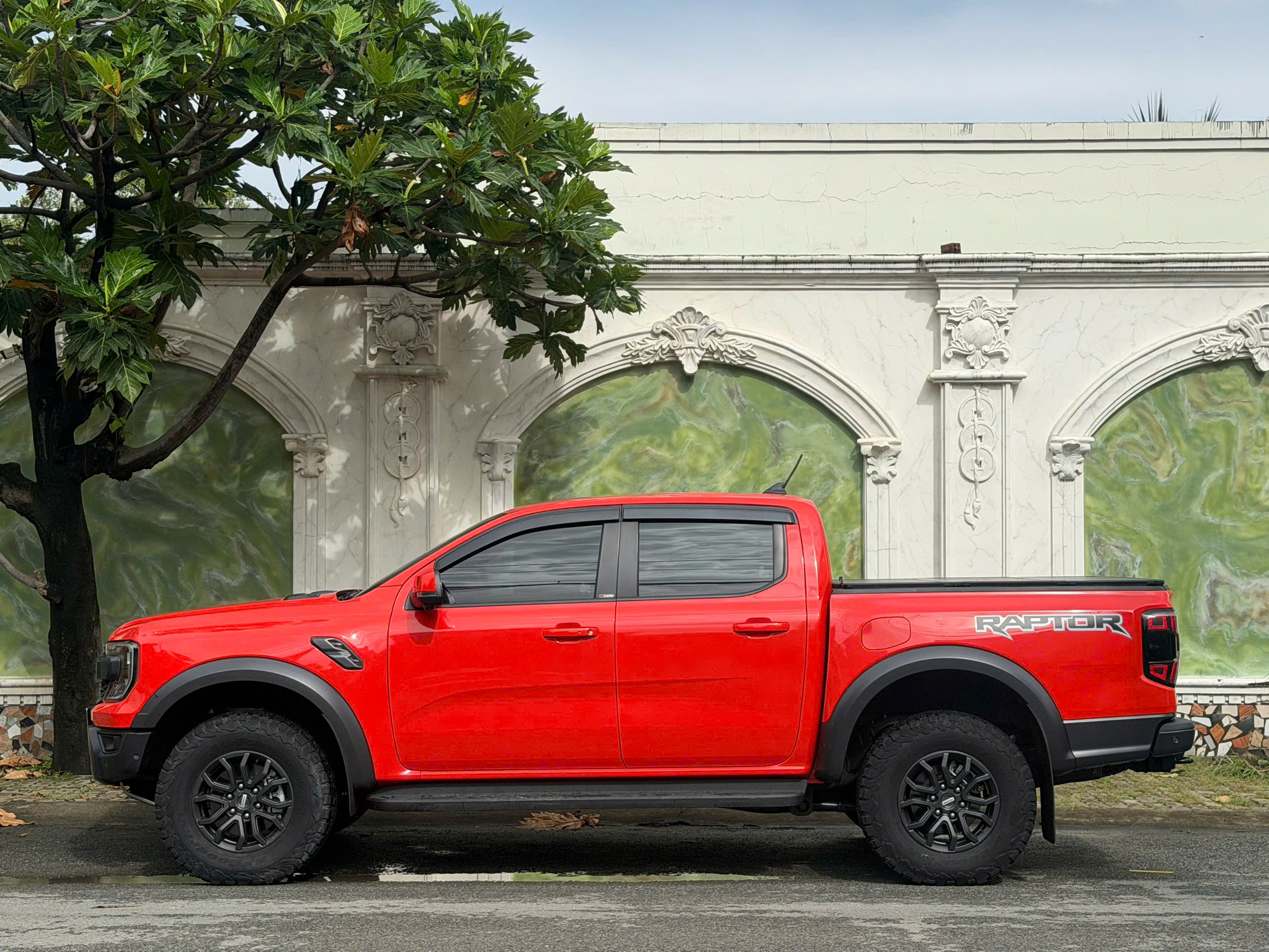 Bán ô tô Ford Ranger Raptor 2.0L 4x4 AT năm sản xuất 2025, màu đỏ, nhập khẩu nguyên chiếc, 1.086 tỉ