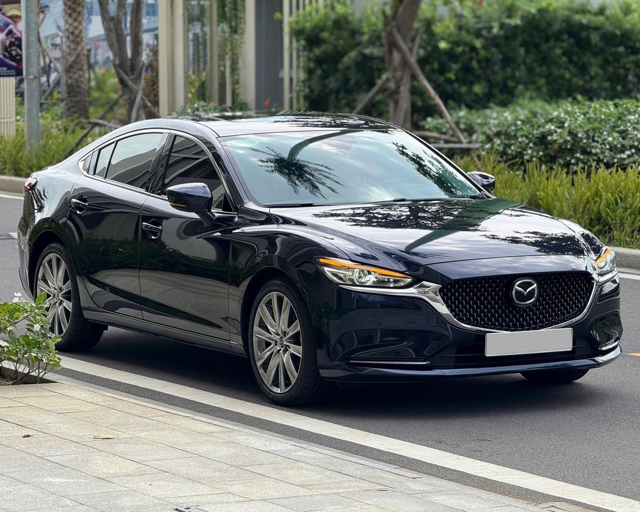 Bán Mazda Mazda 6 Premium 2.0 AT TCCC năm sản xuất 2023, màu xanh, 650tr