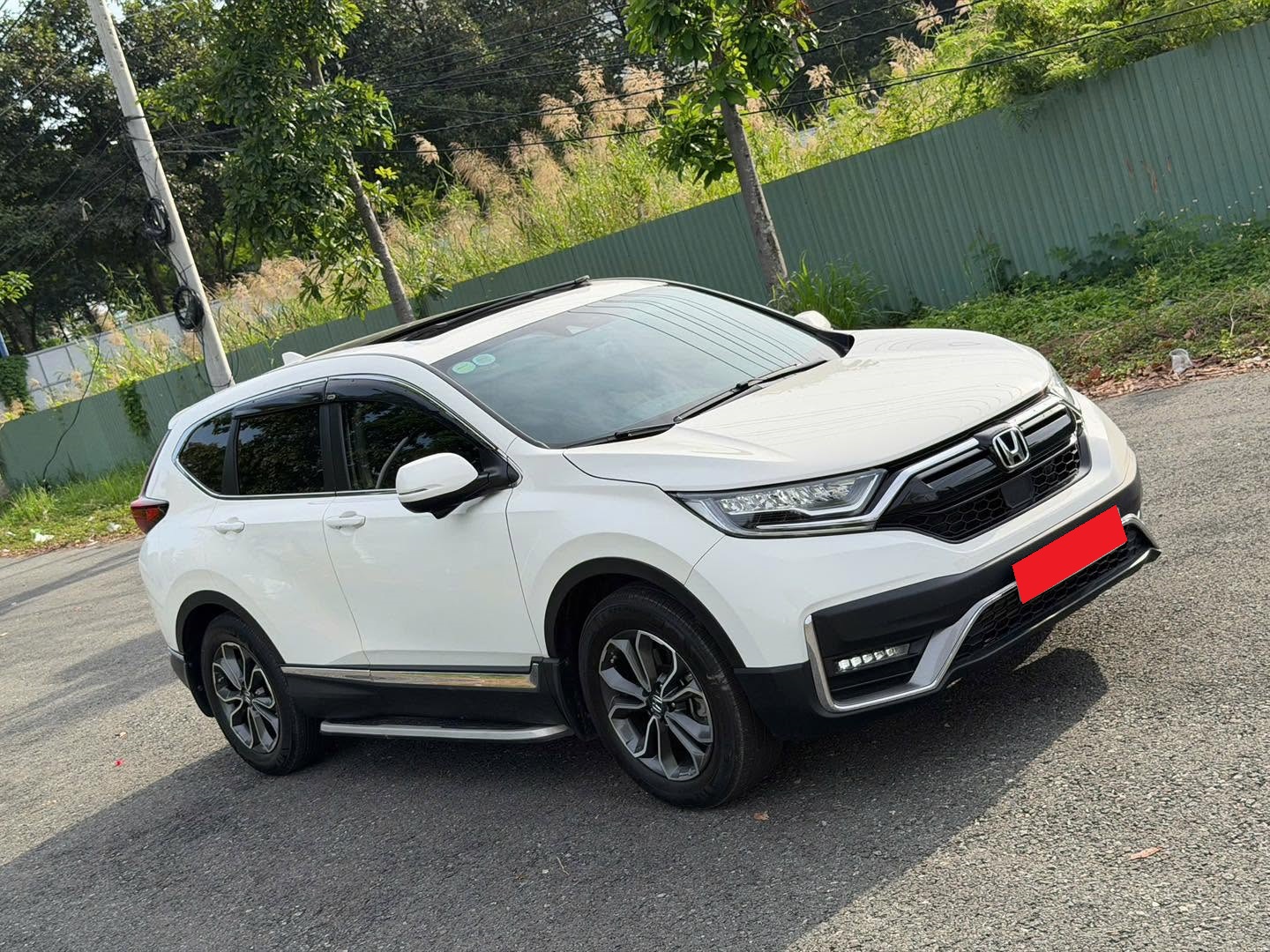 Bán Honda CR V L sản xuất năm 2023, màu trắng, giá chỉ 879 triệu