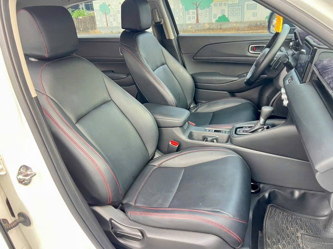Cần bán Honda HR-V G năm 2025, màu trắng, nhập khẩu