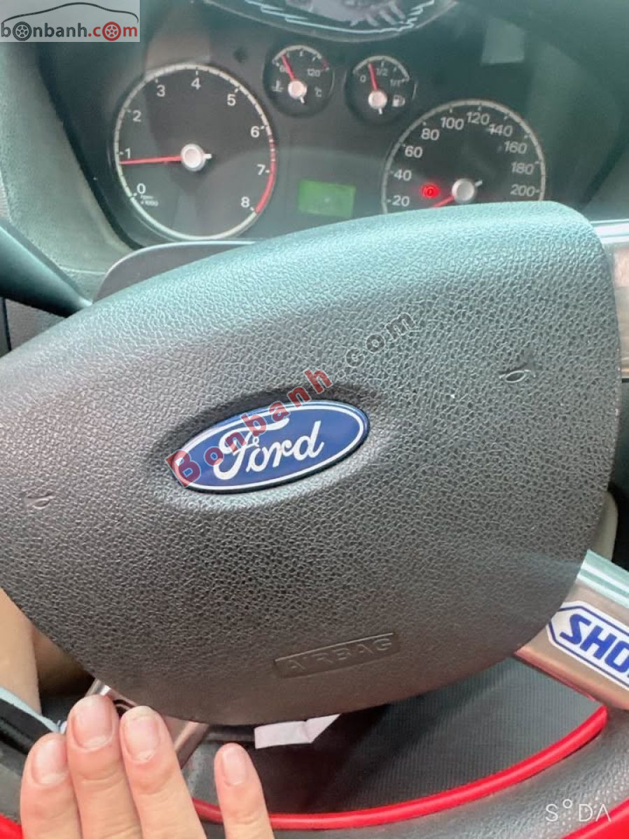 Bán ô tô Ford Focus 1.8 MT - 2005 - xe cũ