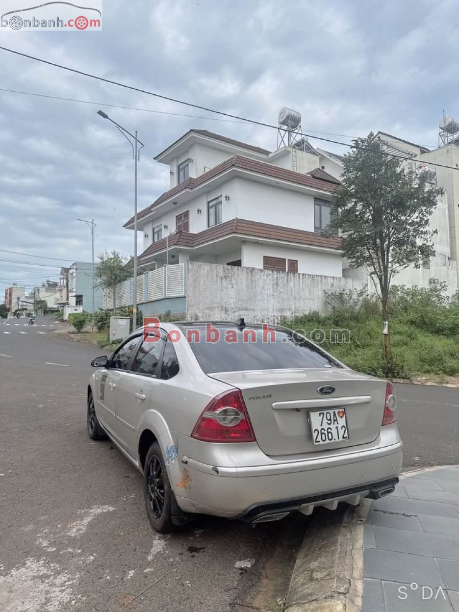 Bán ô tô Ford Focus 1.8 MT - 2005 - xe cũ