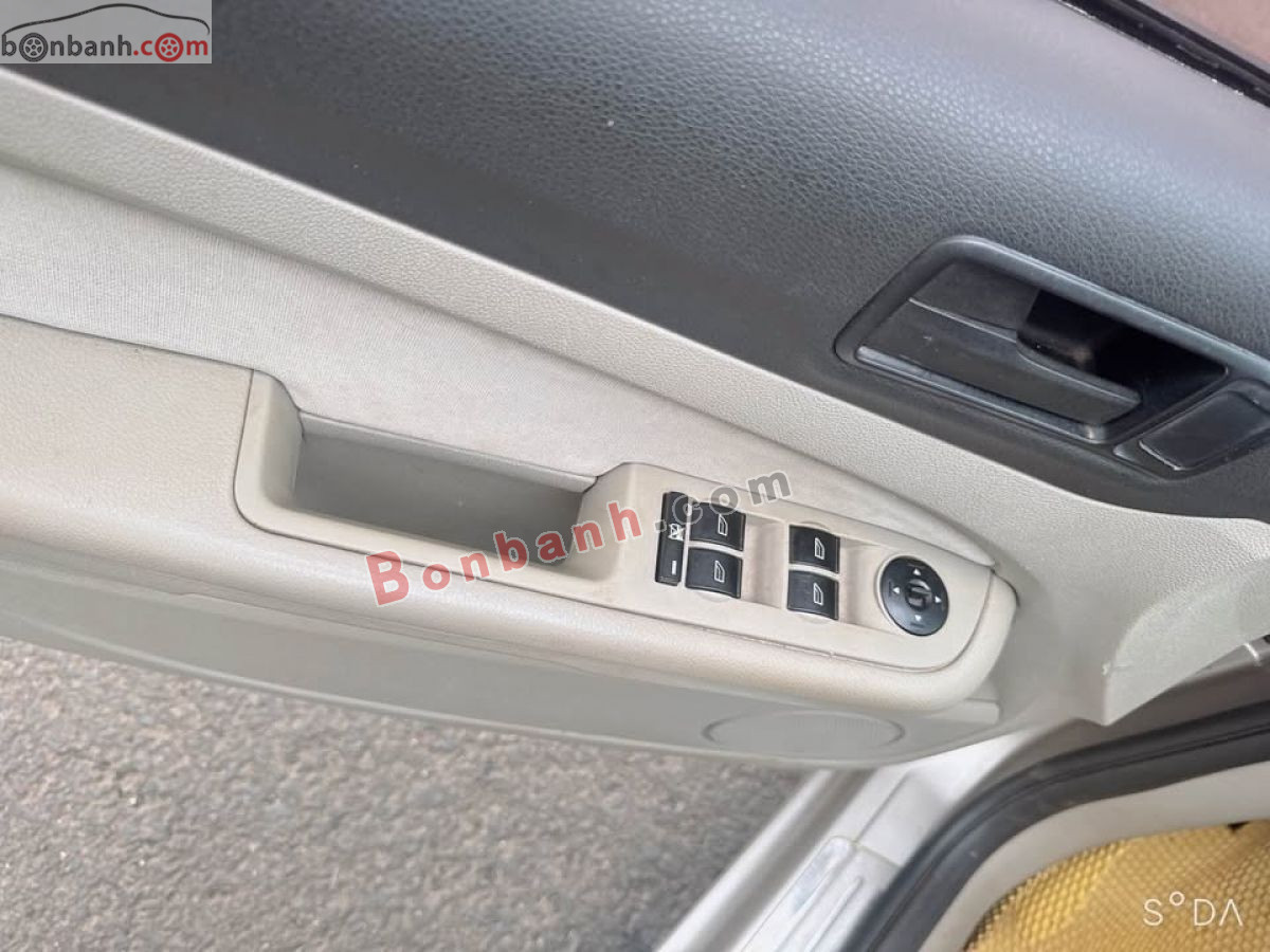 Bán ô tô Ford Focus 1.8 MT - 2005 - xe cũ