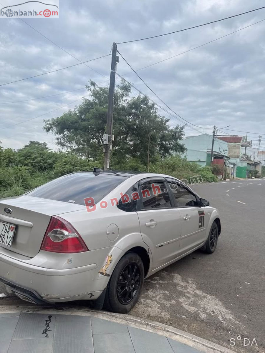 Bán ô tô Ford Focus 1.8 MT - 2005 - xe cũ