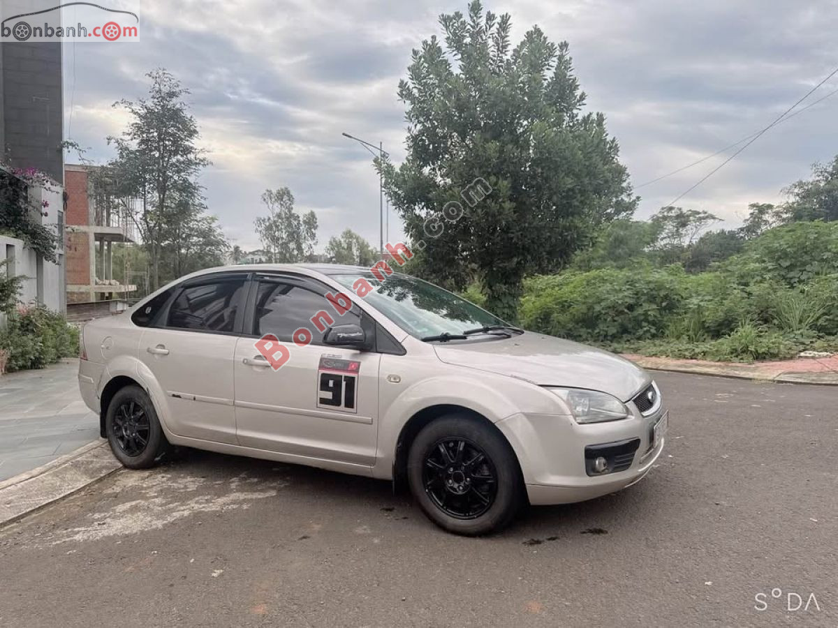Bán ô tô Ford Focus 1.8 MT - 2005 - xe cũ