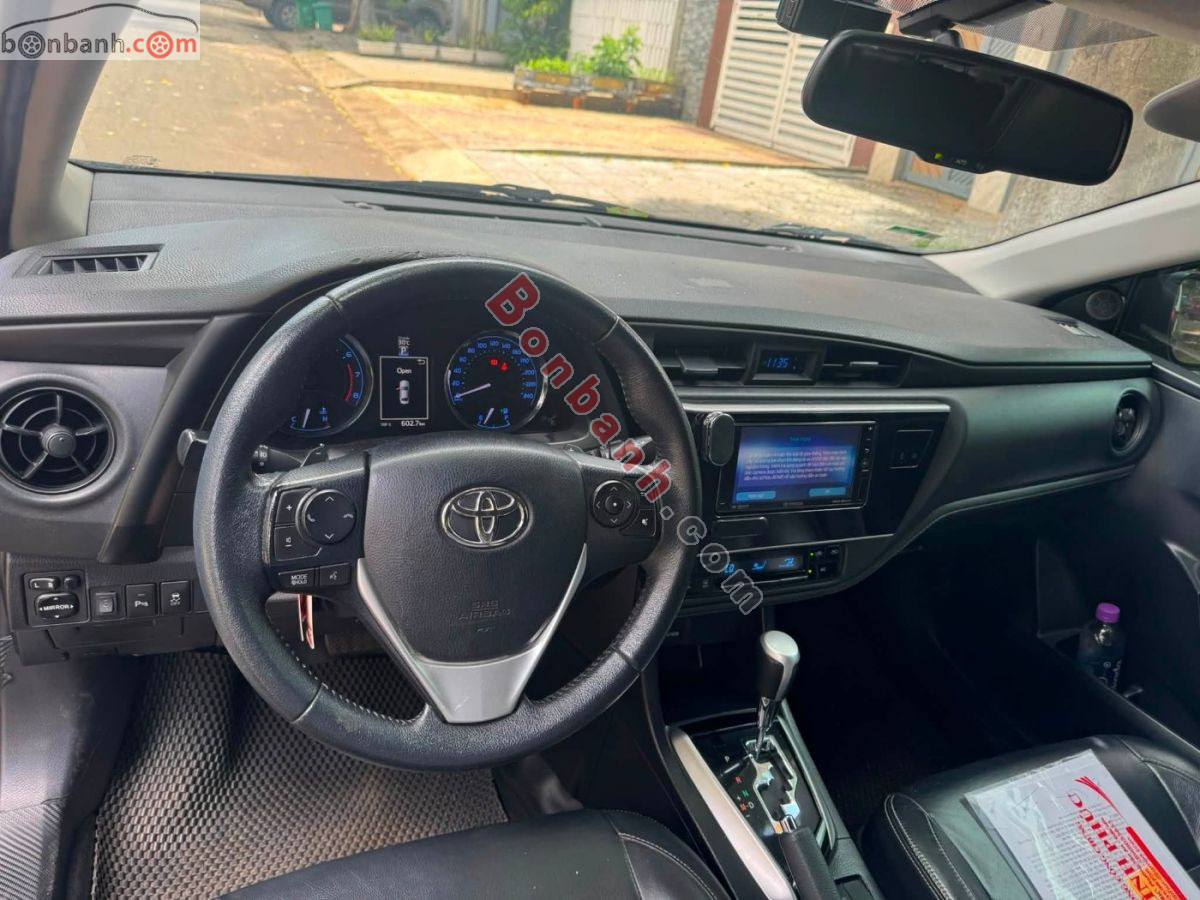 Bán ô tô Toyota Corolla altis 2.0V AT - 2017 - xe cũ
