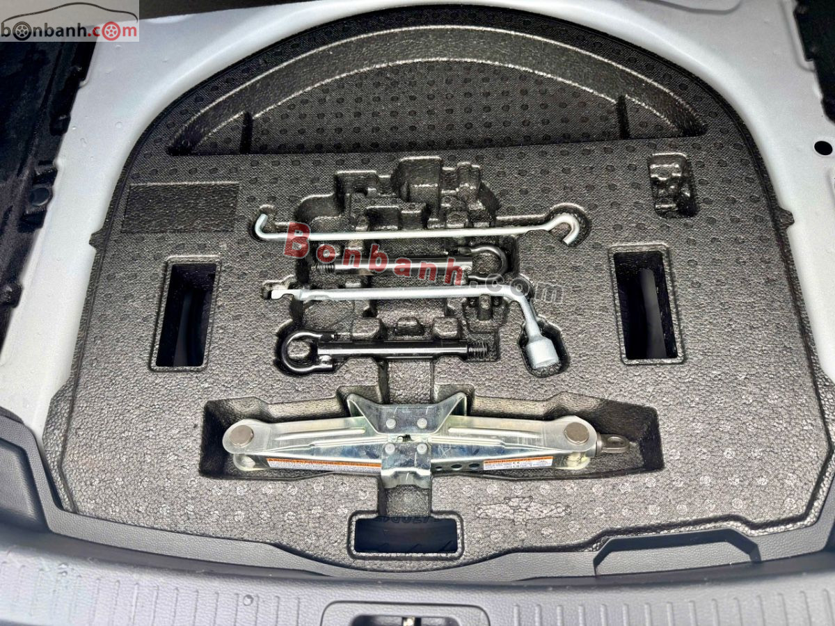 Bán ô tô Toyota Corolla altis 1.8HEV - 2022 - xe cũ