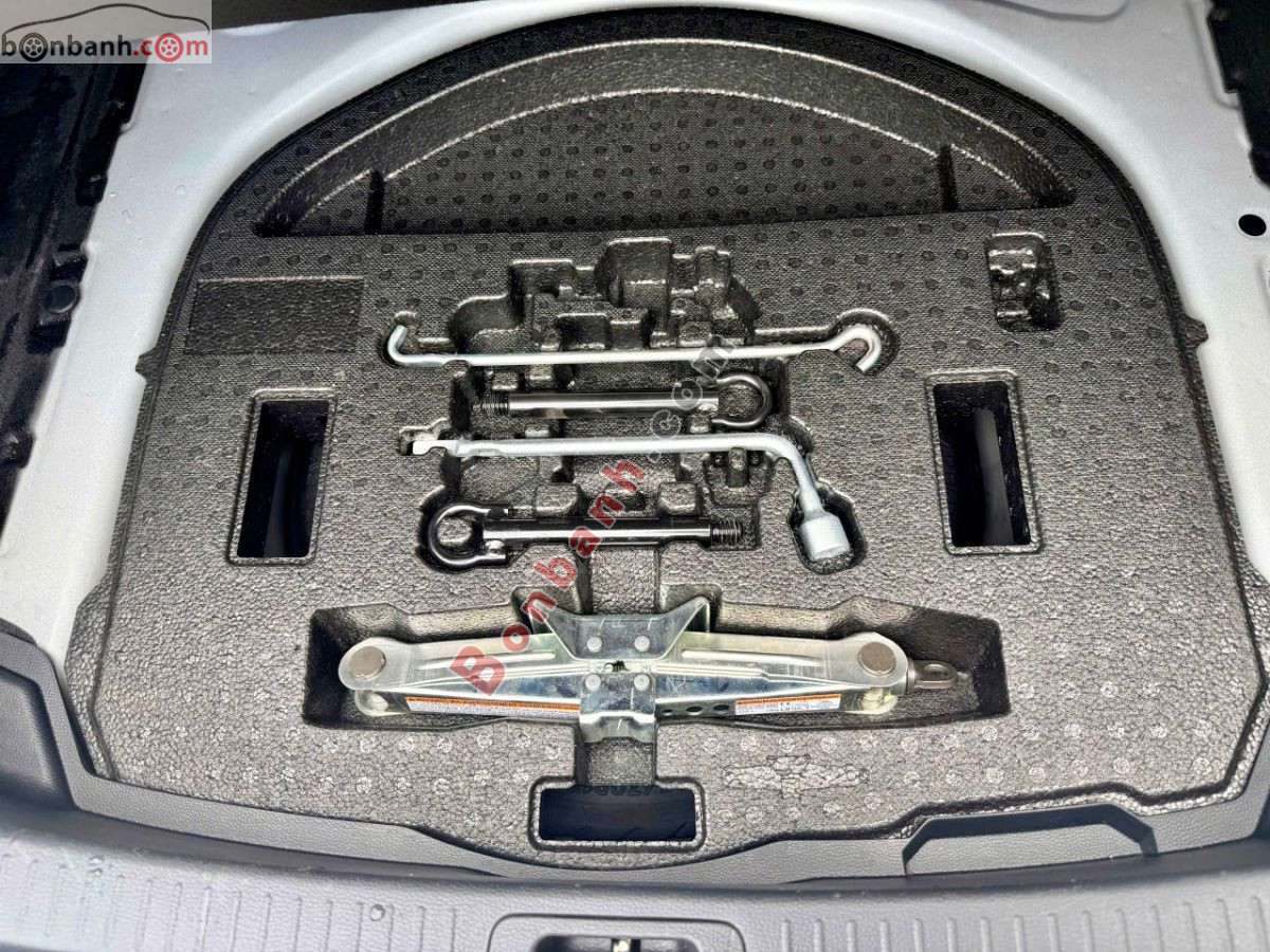 Bán ô tô Toyota Corolla altis 1.8HEV - 2022 - xe cũ