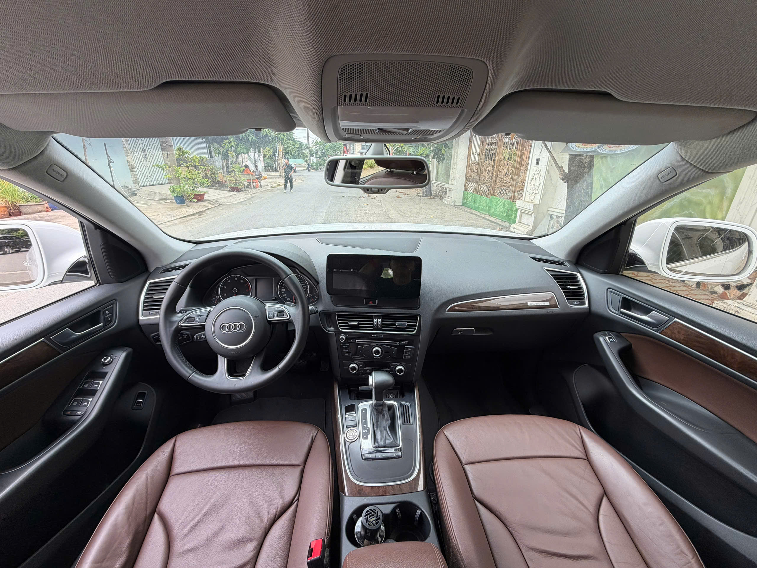 Bán Audi Q5 2.0 AT sản xuất năm 2016, màu trắng, xe nhập, giá tốt