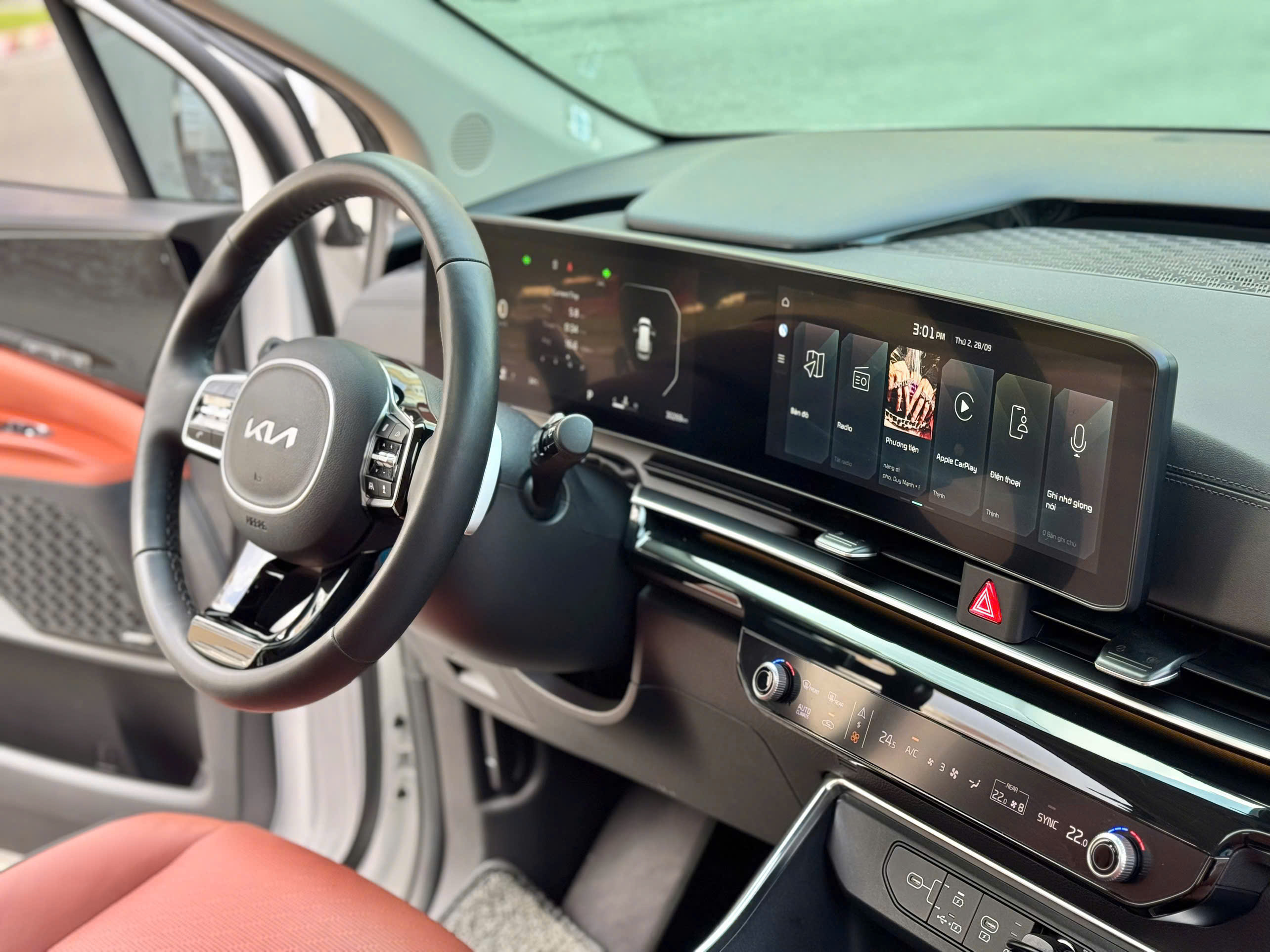 Bán Kia Carnival Signature 2.2D năm 2025, màu trắng