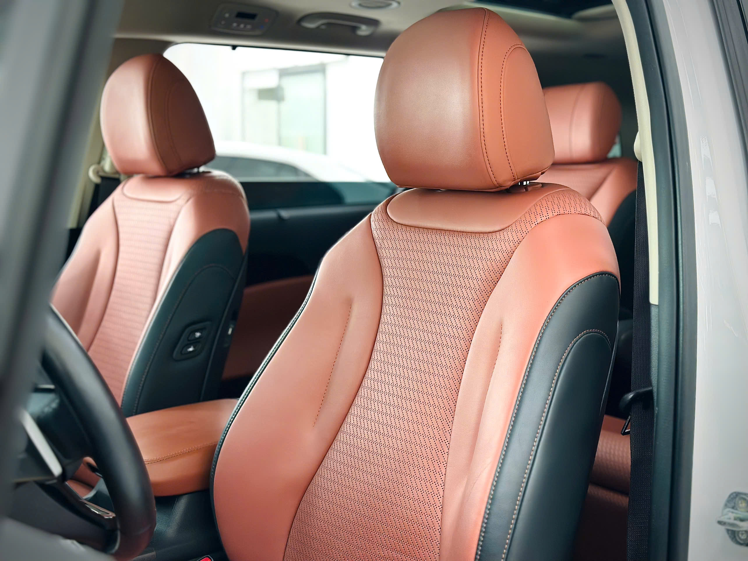 Bán Kia Carnival Signature 3.5G sản xuất năm 2023, màu trắng