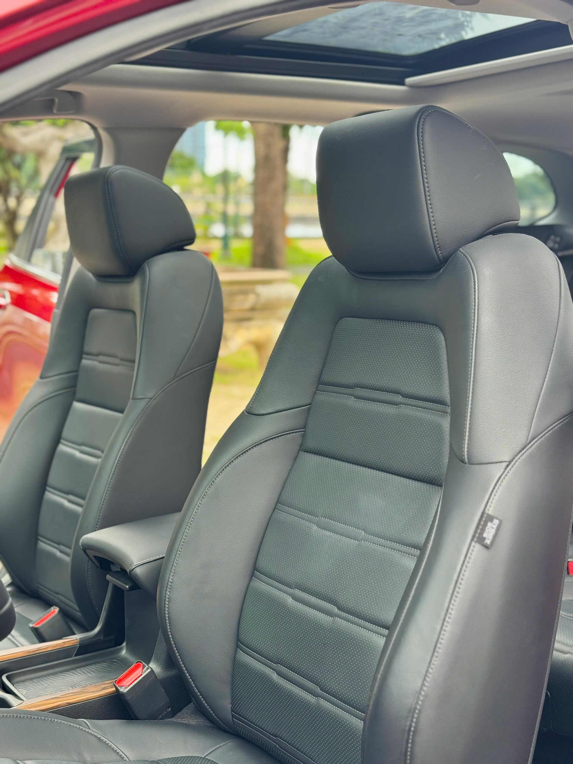 Bán ô tô Honda CR V L sản xuất 2021, màu đỏ, xe nhập