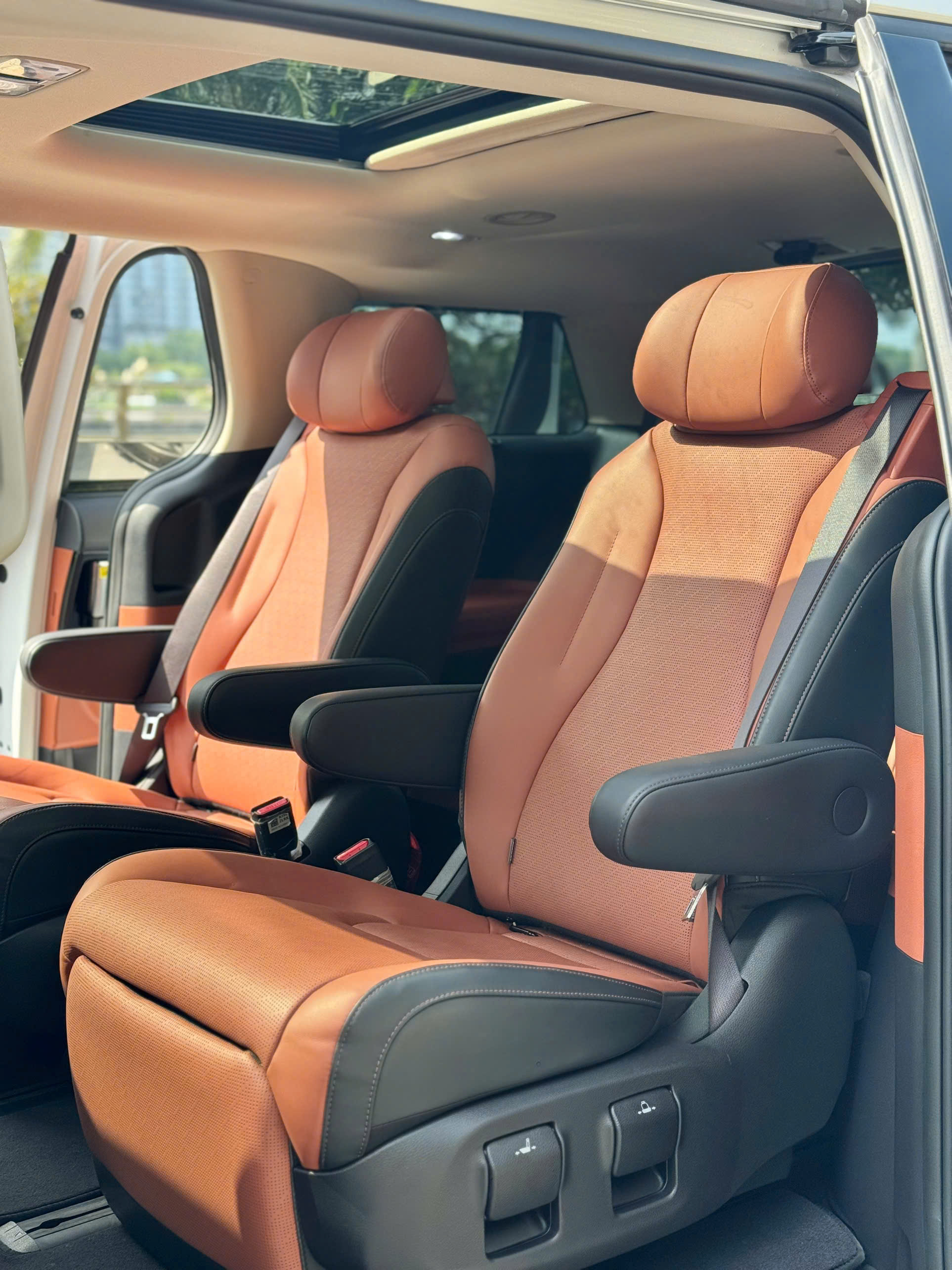 Bán Kia Carnival Signature 2.2D năm 2025, màu trắng