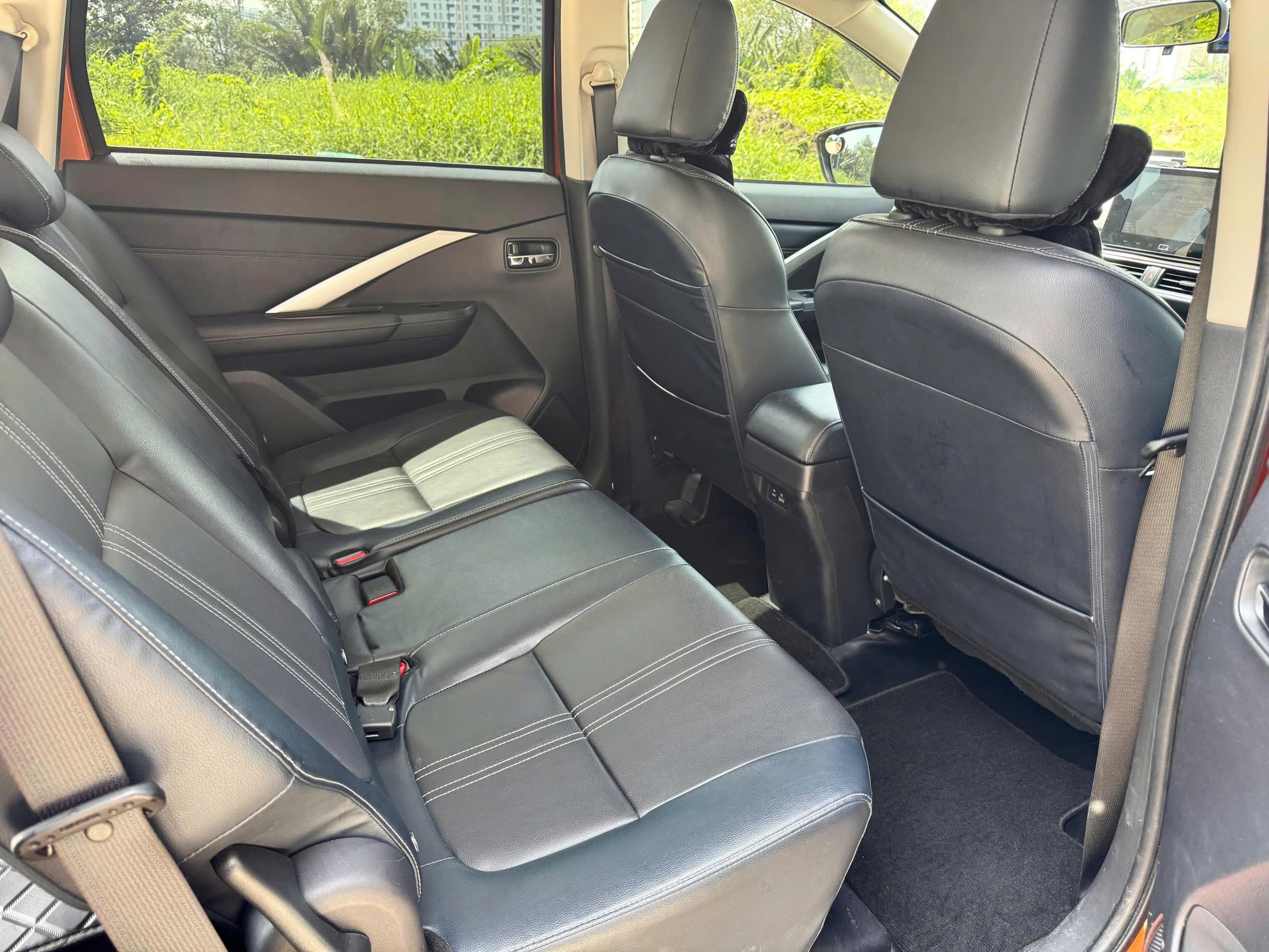 Bán Mitsubishi Xpander Cross 1.5 AT sản xuất 2024, màu cam, nhập khẩu nguyên chiếc