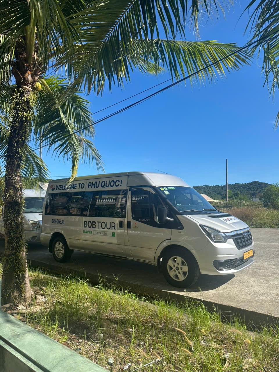 CẦN BÁN FORD TRANSIT MÁY DẦU – XE ĐANG Ở PHÚ QUỐC