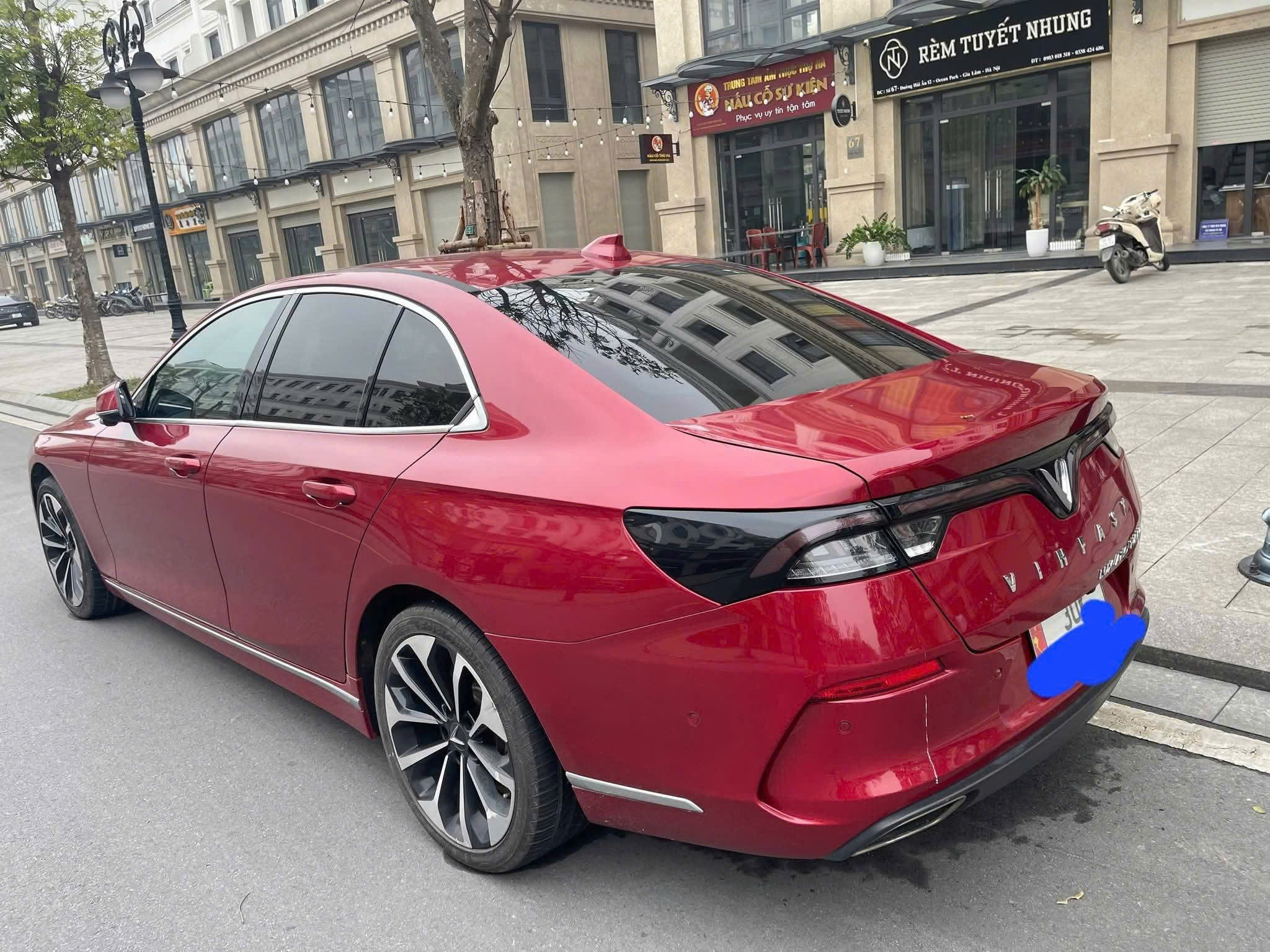 LUX A2.0 TURBO PRE – ĐỎ SANG TRỌNG – GIÁ CHỈ 540 TRIỆU