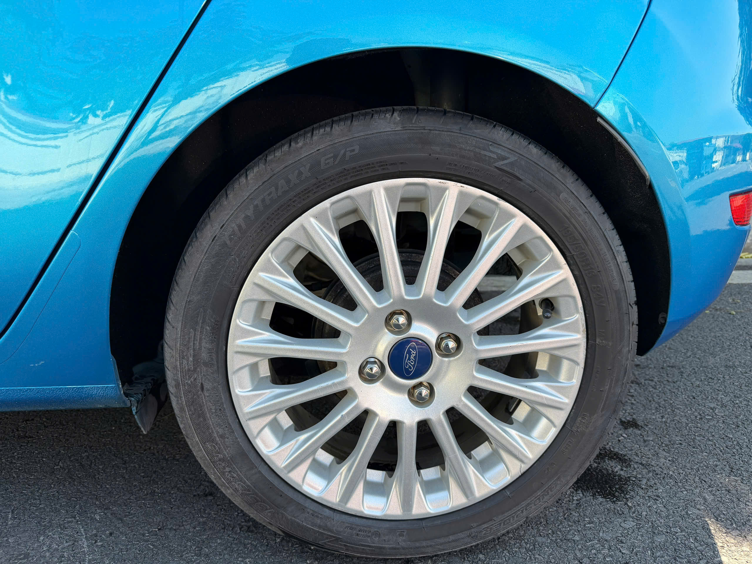 Ford fieta sản xuất 2016 máy 1.5 l . Chính chủ