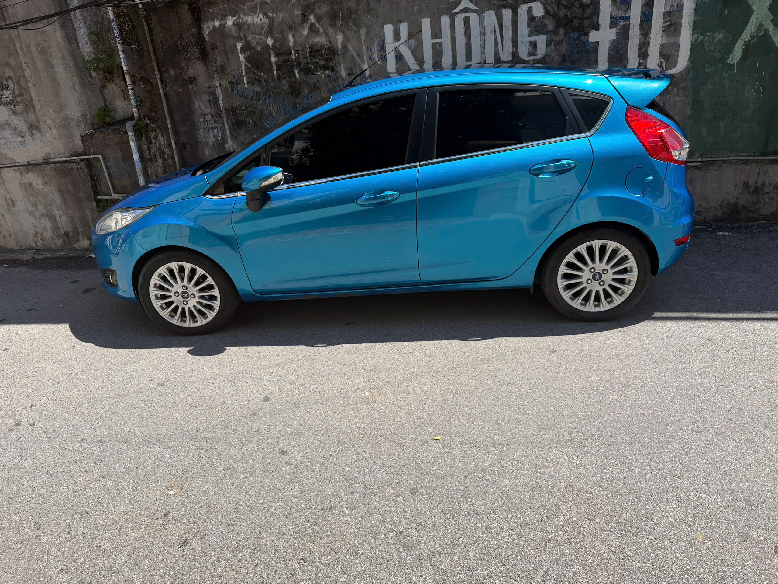 Ford fieta sản xuất 2016 máy 1.5 l . Chính chủ