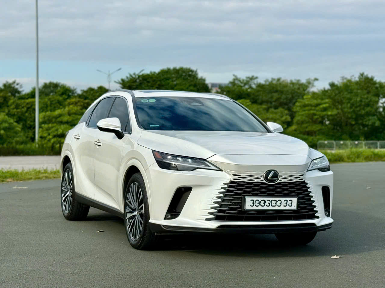 LEXUS RX350 PREMIUM – XE MỚI NHẤT VIỆT NAM – ODO CHỈ 9.000KM