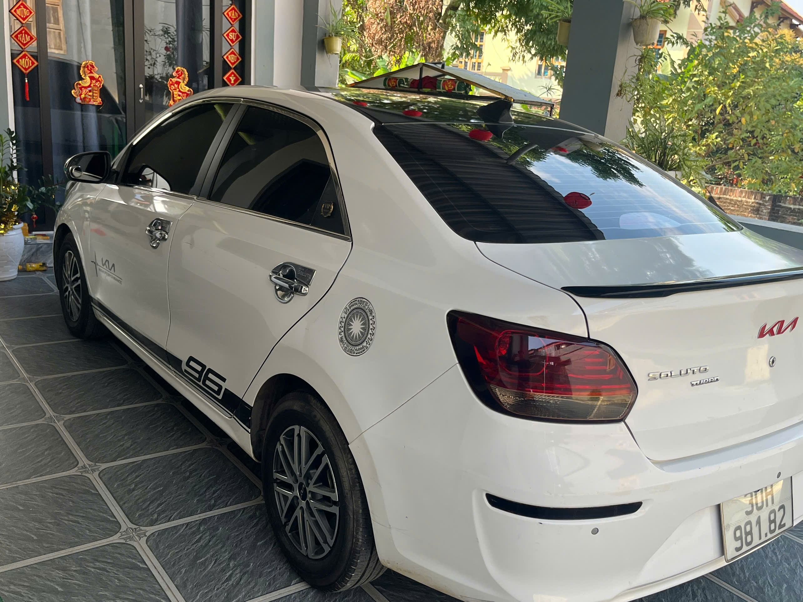 Chính Chủ Bán Kia Soluto Deluxe Số Sàn – Giá 250 Triệu