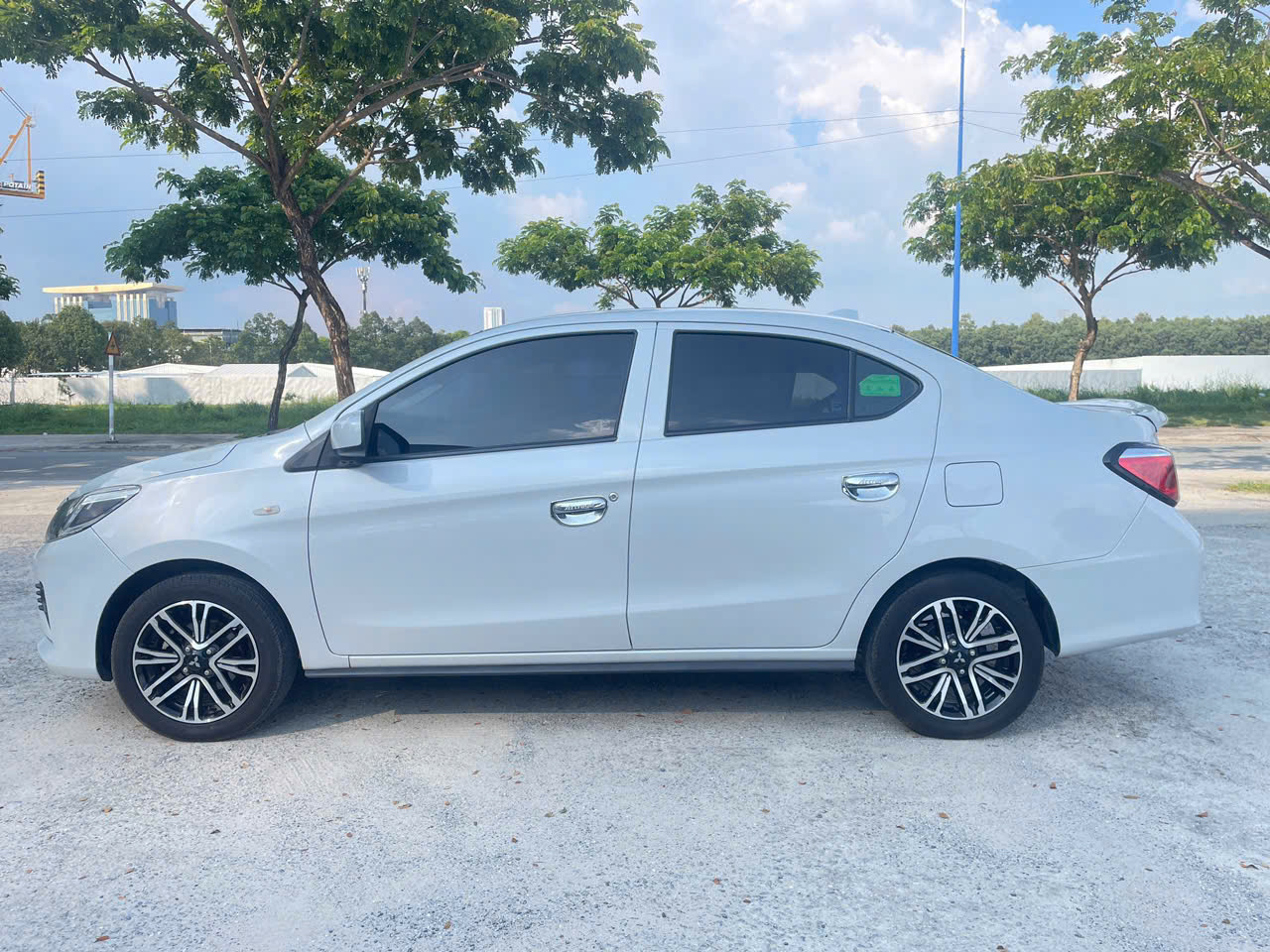 Cần bán xe Mitsubishi Attrage MT đời 2023, giá cực tốt cho anh chị đang tìm xe đi gia đình hoặc chạy dịch vụ!