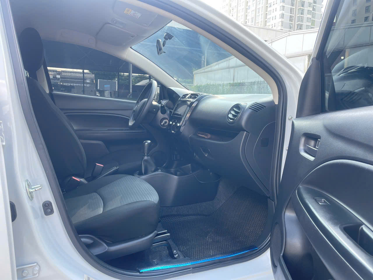 Cần bán xe Mitsubishi Attrage MT đời 2023, giá cực tốt cho anh chị đang tìm xe đi gia đình hoặc chạy dịch vụ!